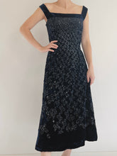 1950s Dark Blue Velvet Hand-Beaded Dress - XS