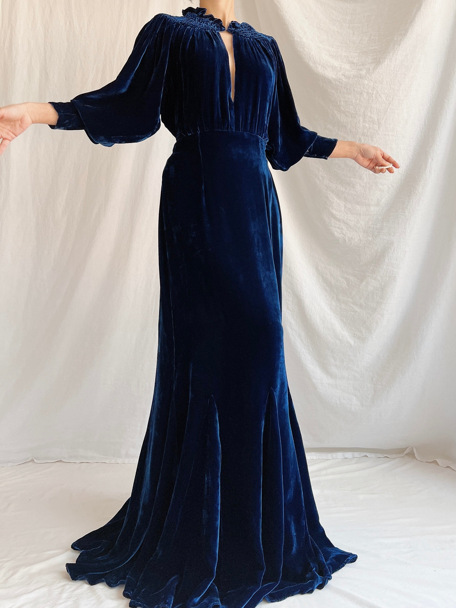 1930s Sapphire Silk Velvet Gown - M