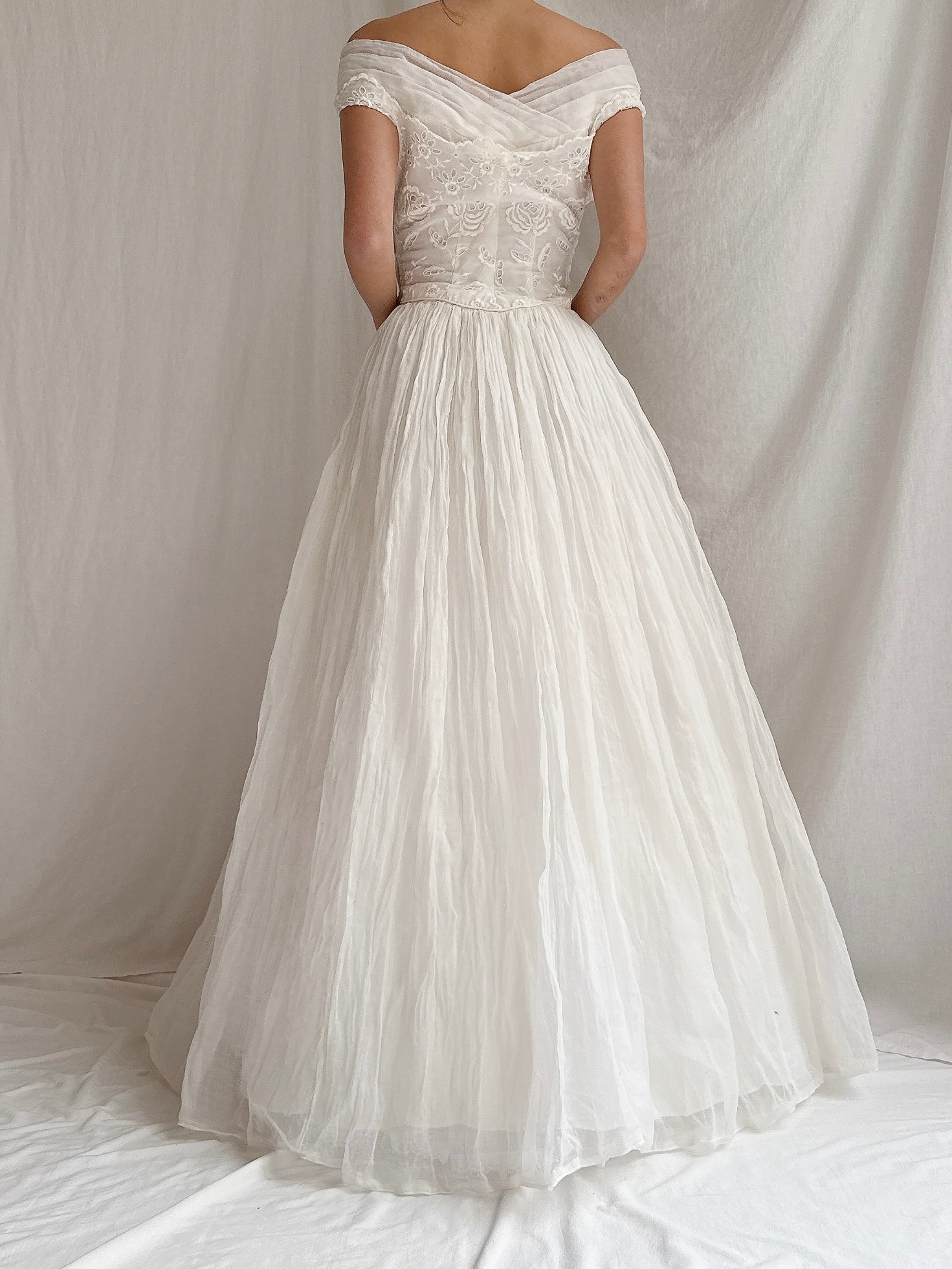1950s Organdy Embroidered Dress - XS