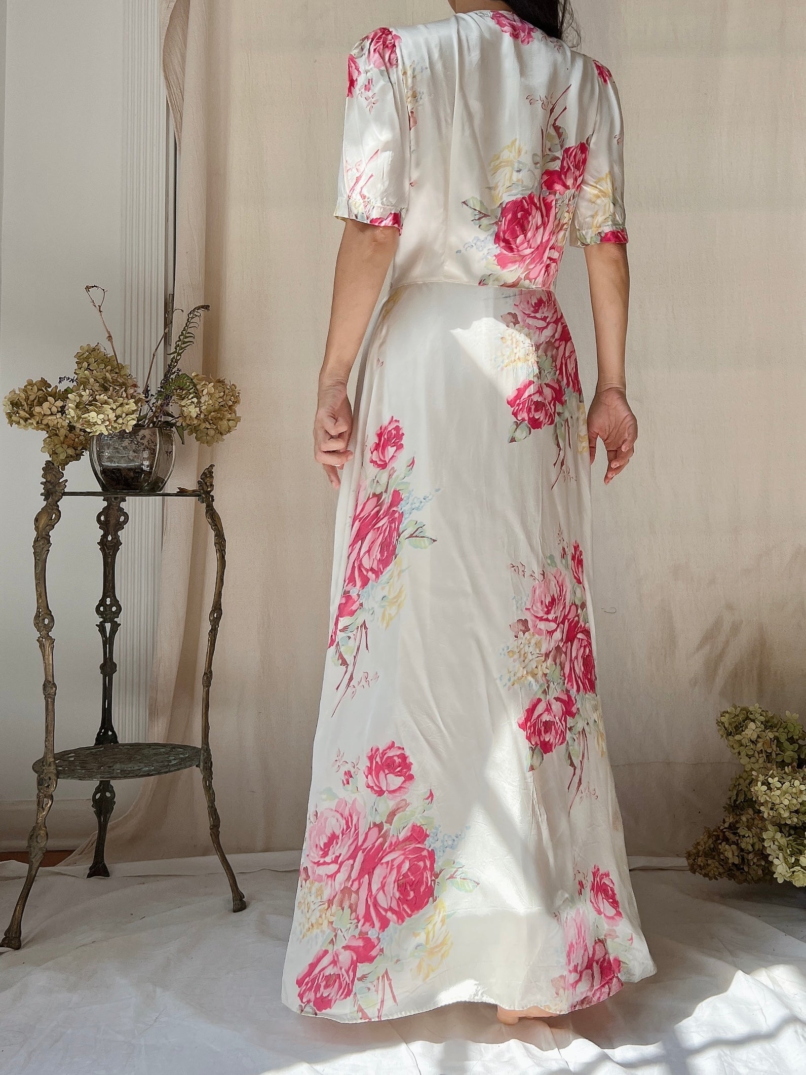 1930s Satin Roses Dressing Gown - S