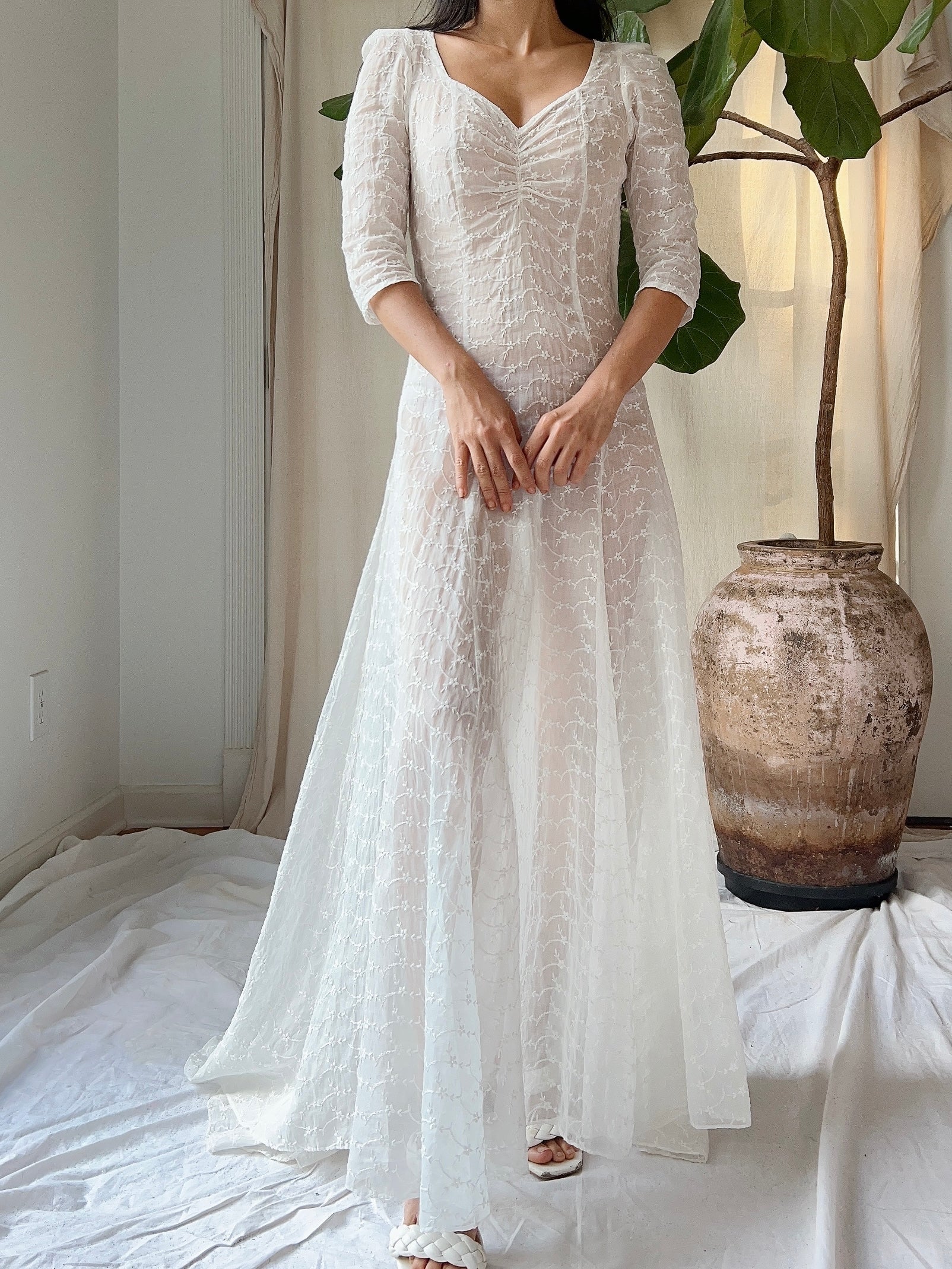 1940s Embroidered Organdy Dress - XXS