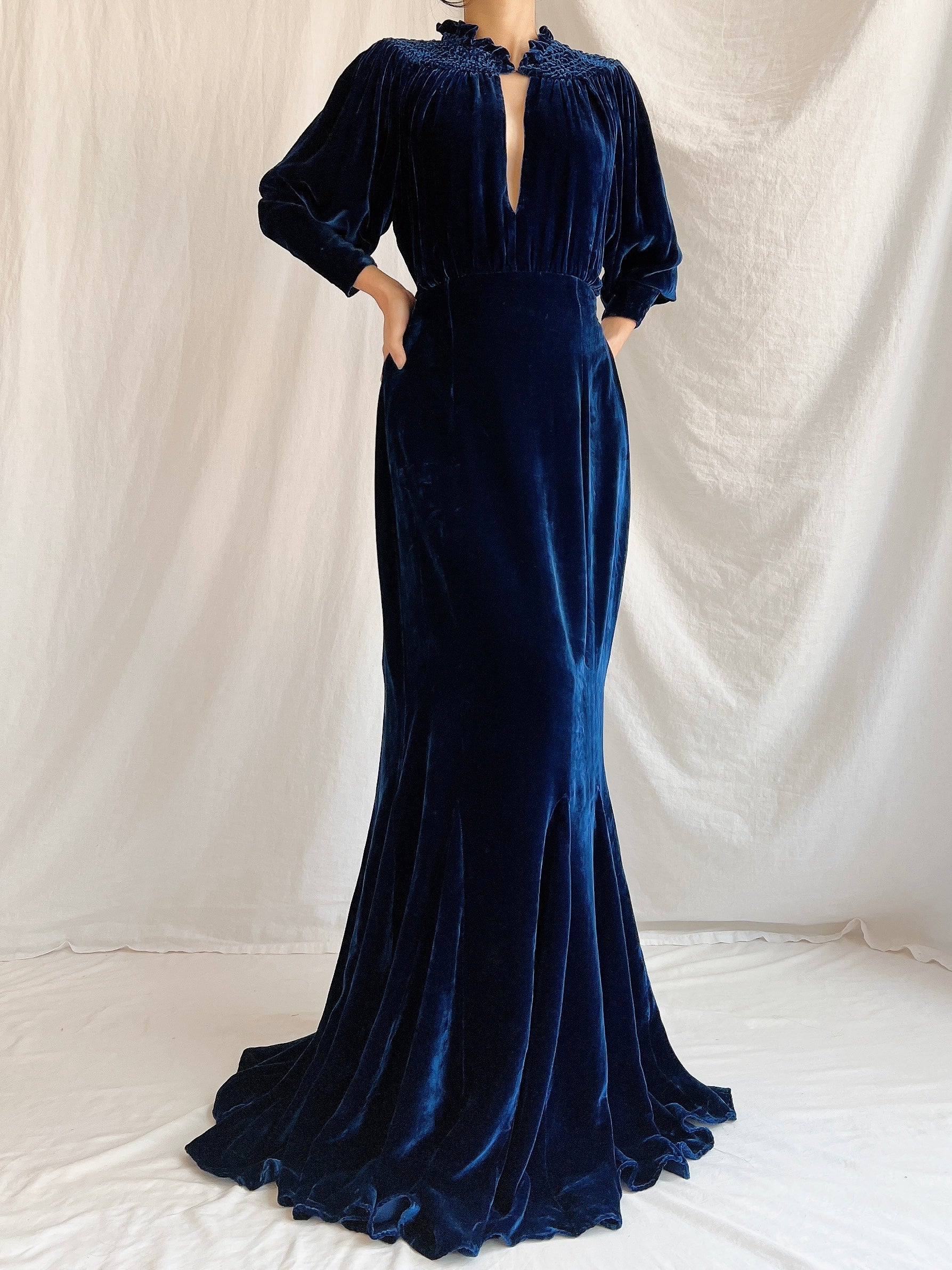 1930s Sapphire Silk Velvet Gown - M