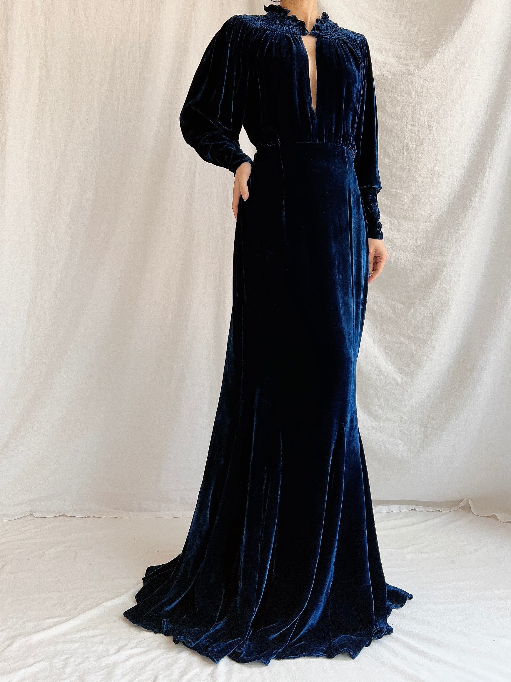 1930s Sapphire Silk Velvet Gown - M
