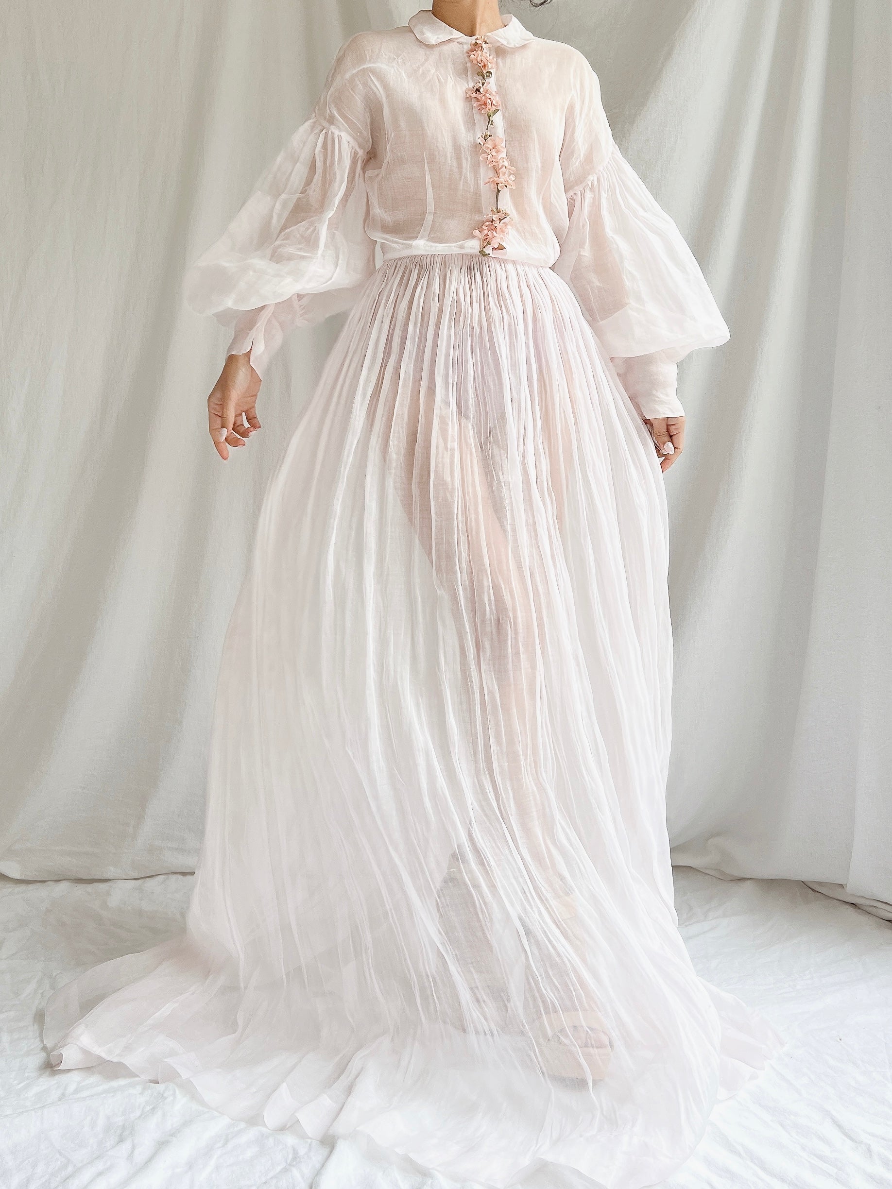 1940s Sheer Organdy Puff Sleeves Gown - M