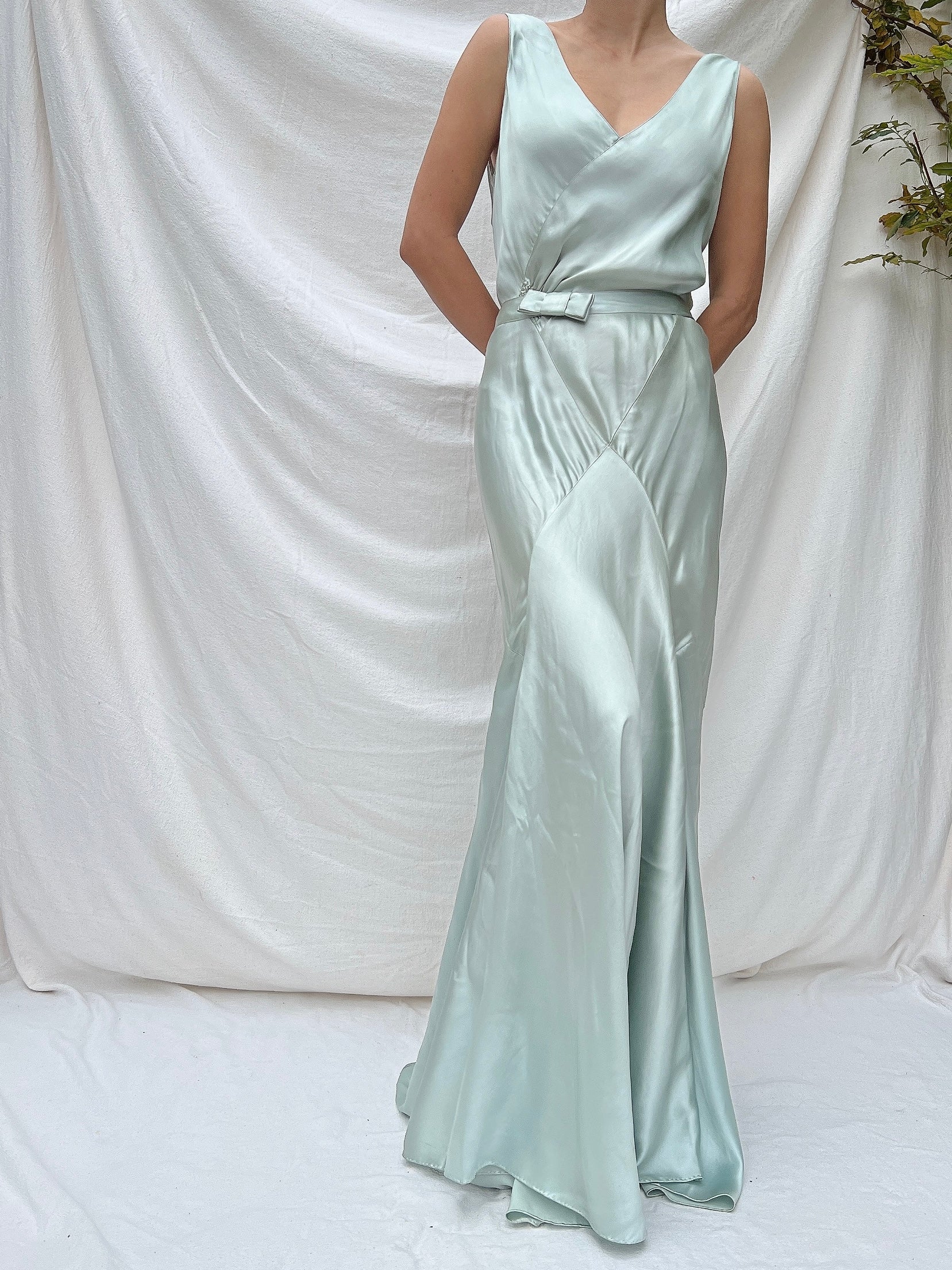 1930s Robins Blue Silk Gown - S
