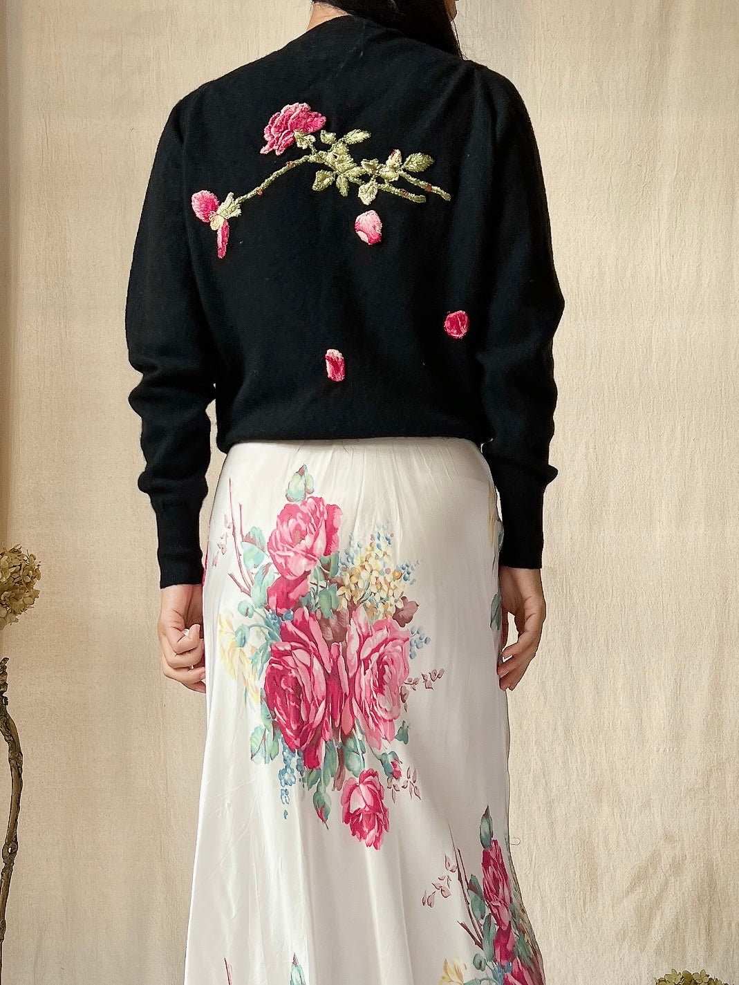 1950s Embroidered Rose Cardigan - XS/S