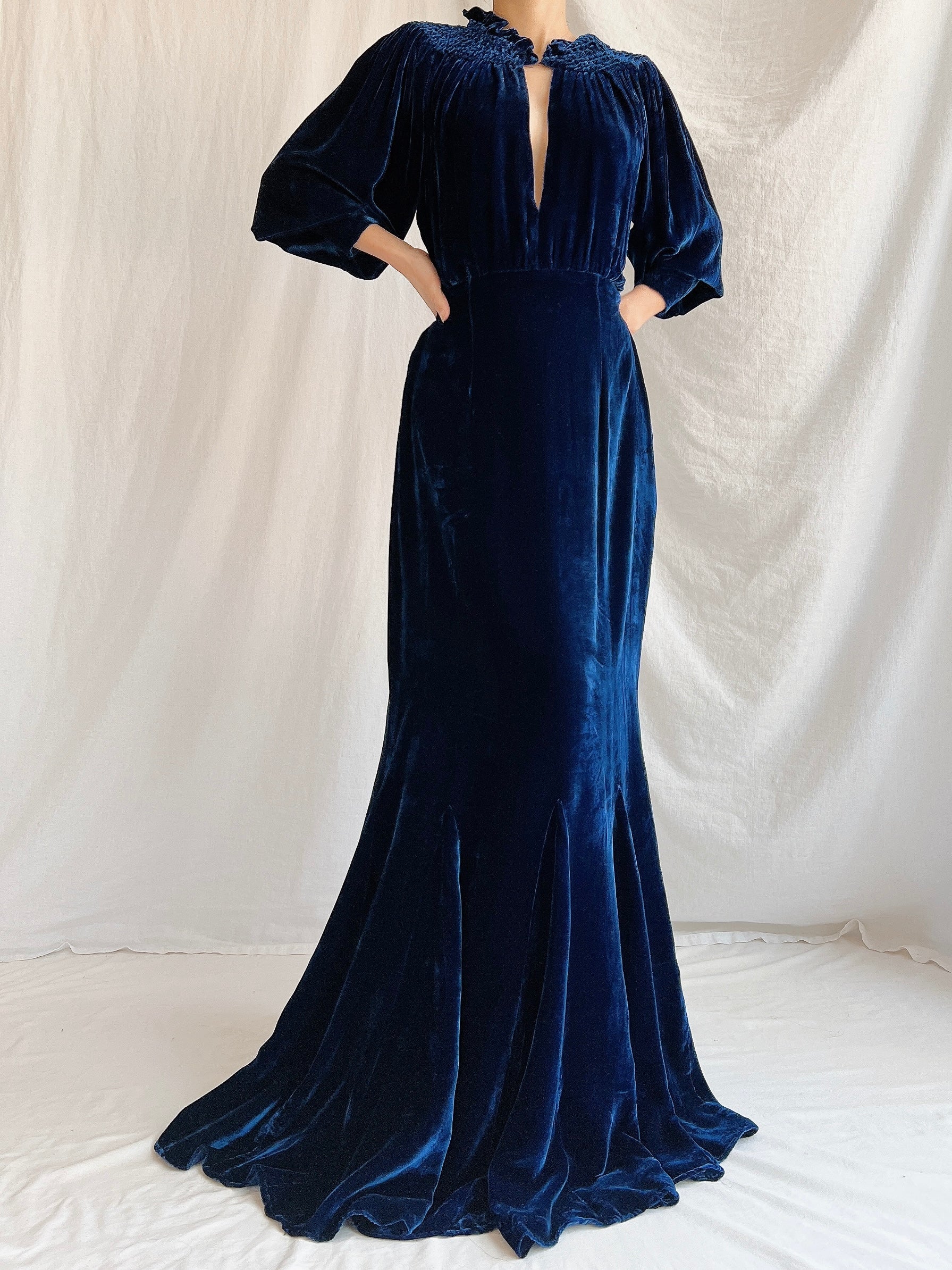 1930s Sapphire Silk Velvet Gown - M