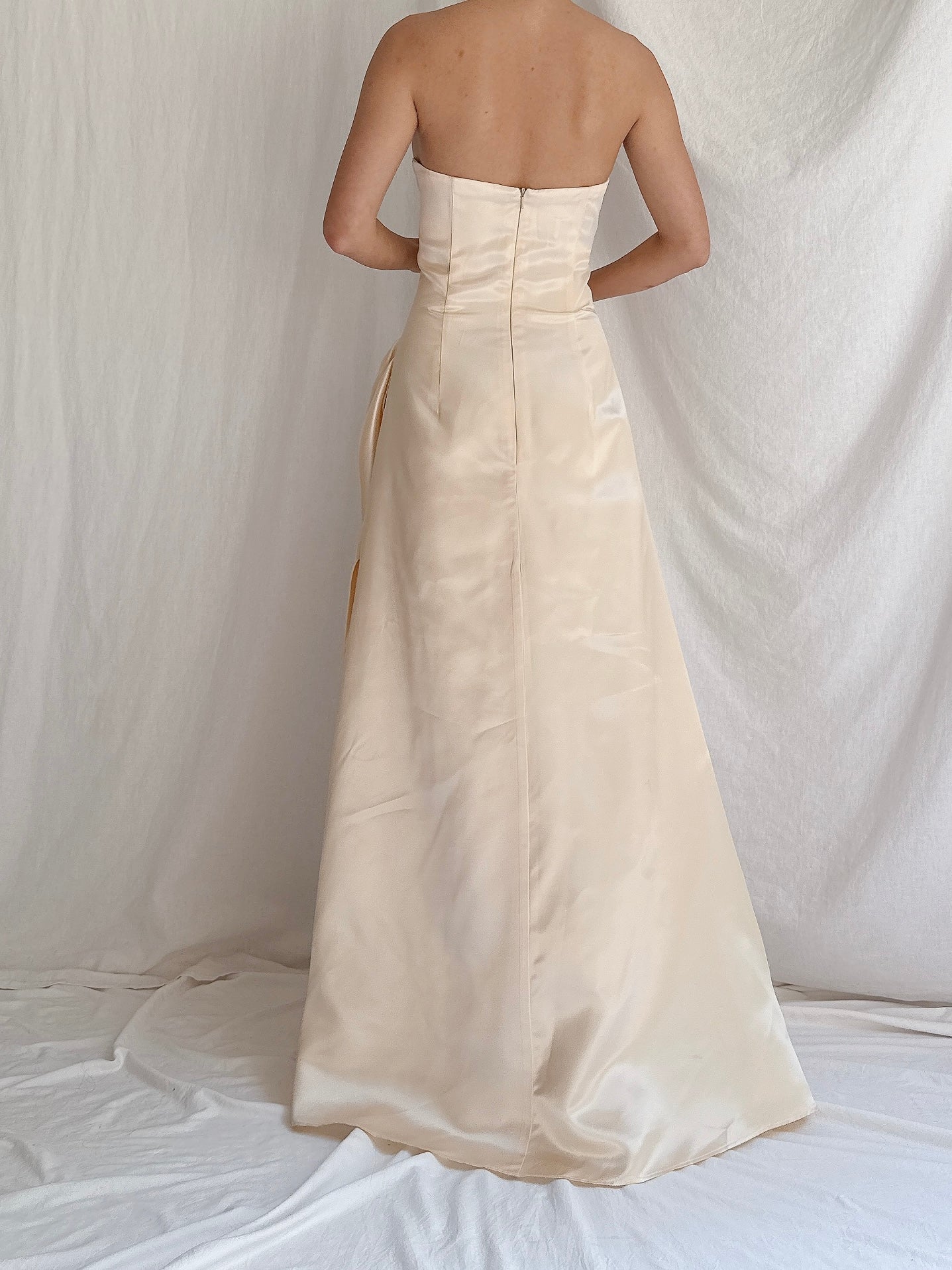 00s Jessica McClintock Butter Champagne Dress - S