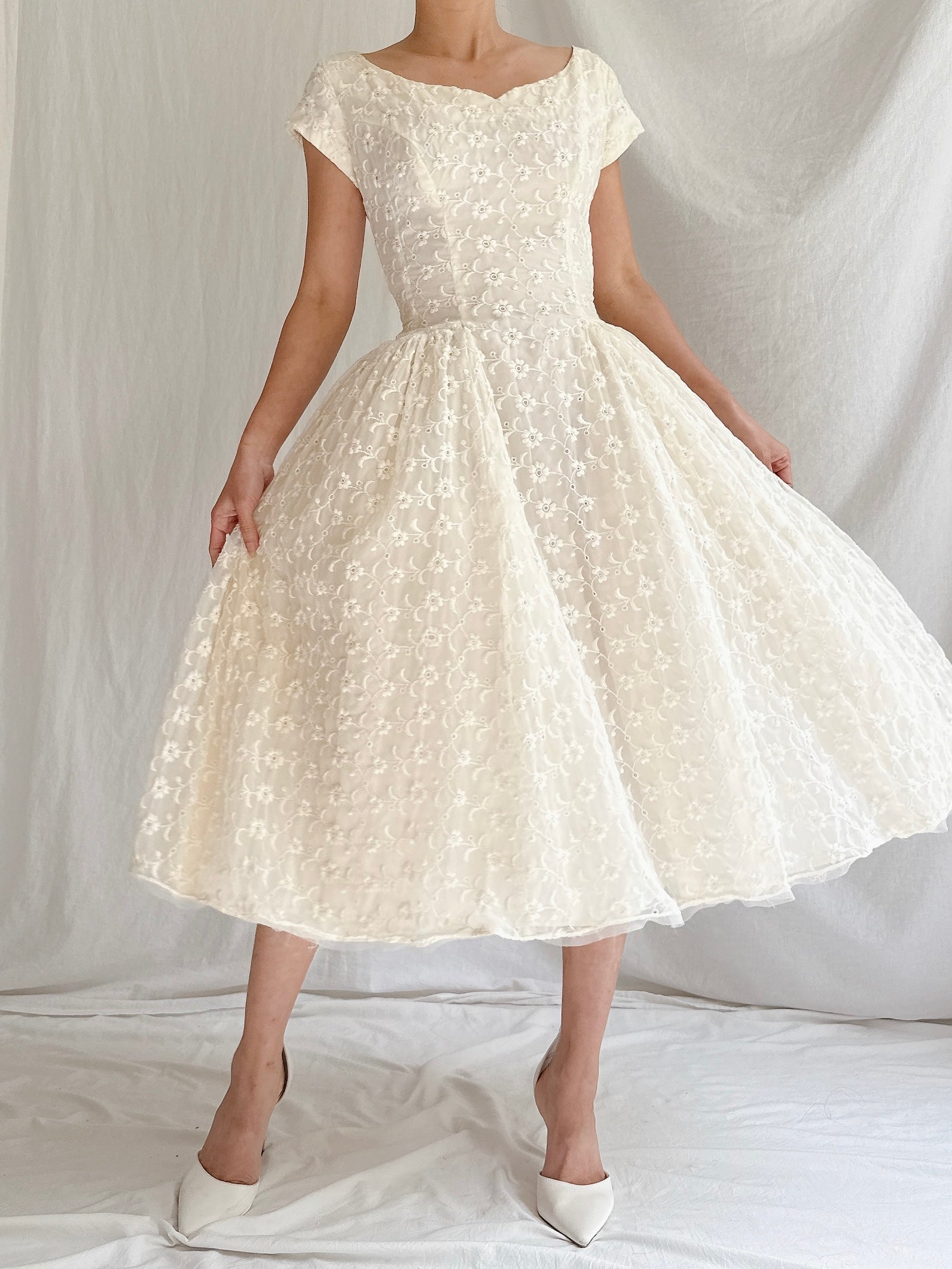 1950s Embroidered Dress - XS