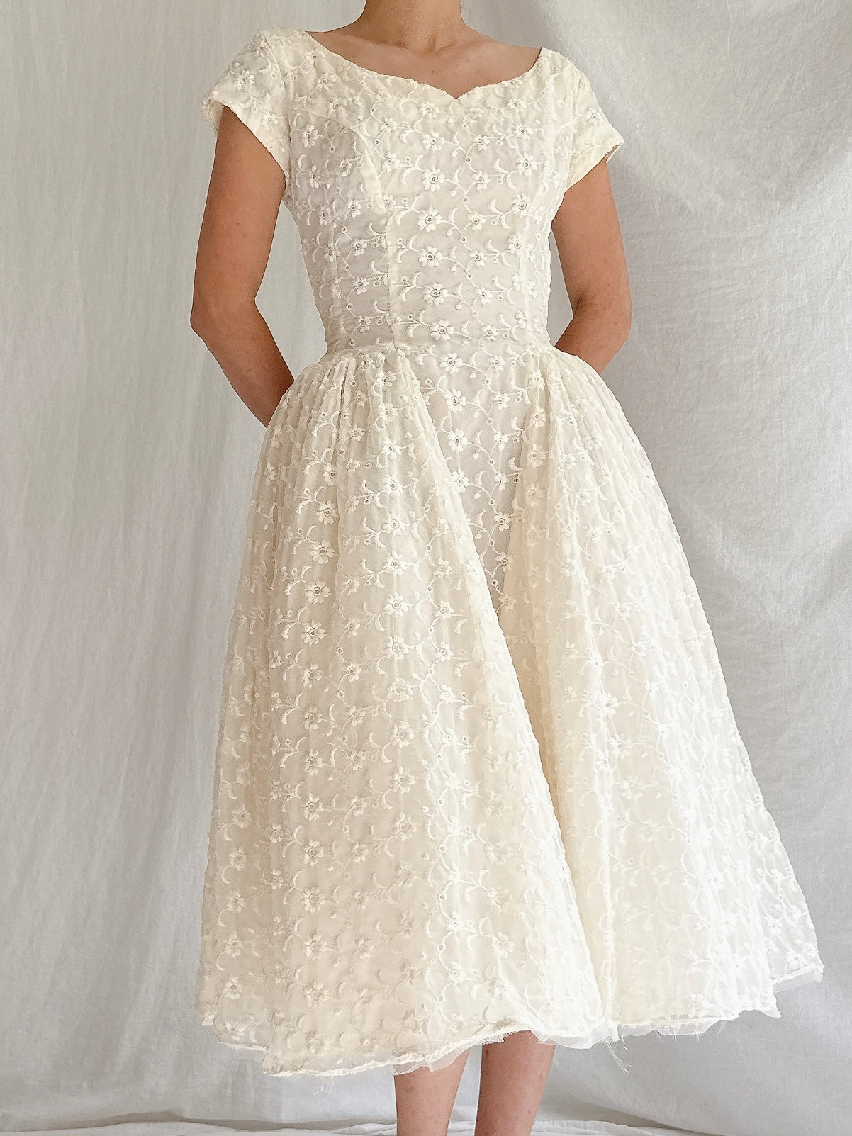 1950s Embroidered Dress - XS