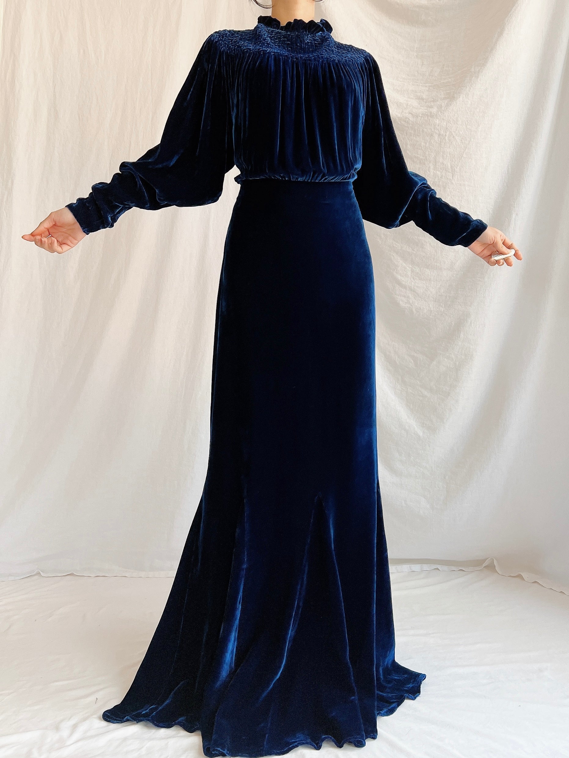 1930s Sapphire Silk Velvet Gown - M