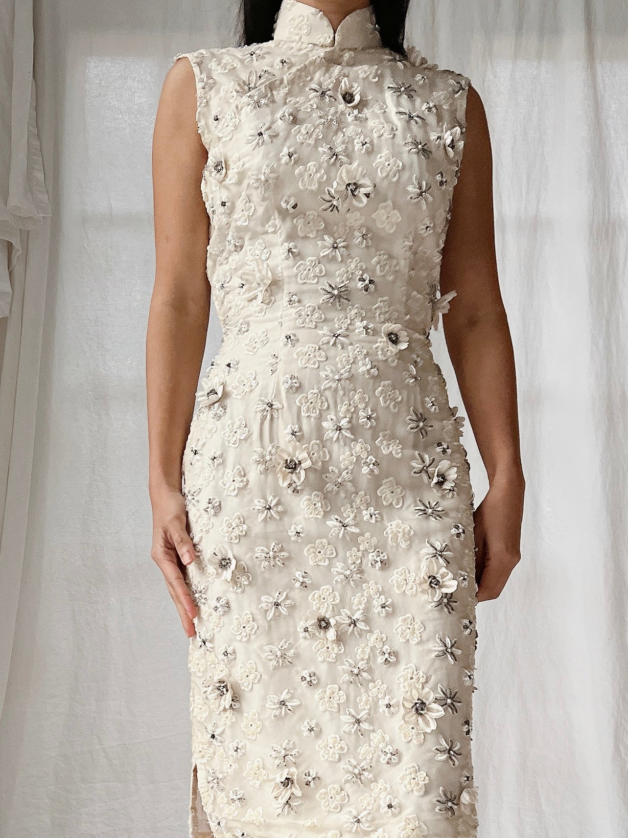 1960s 3D Embroidered Cheongsam - S