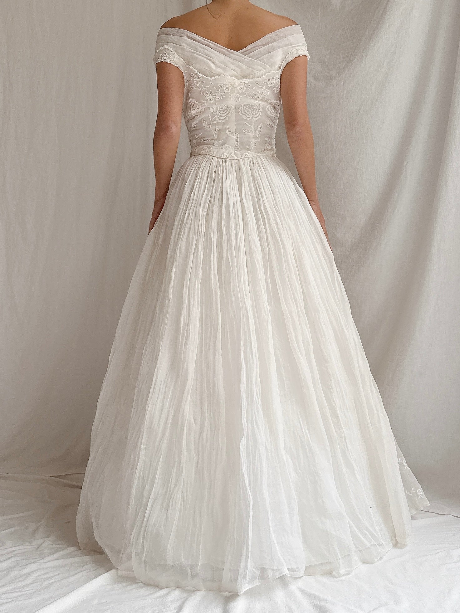 1950s Organdy Embroidered Dress - XS