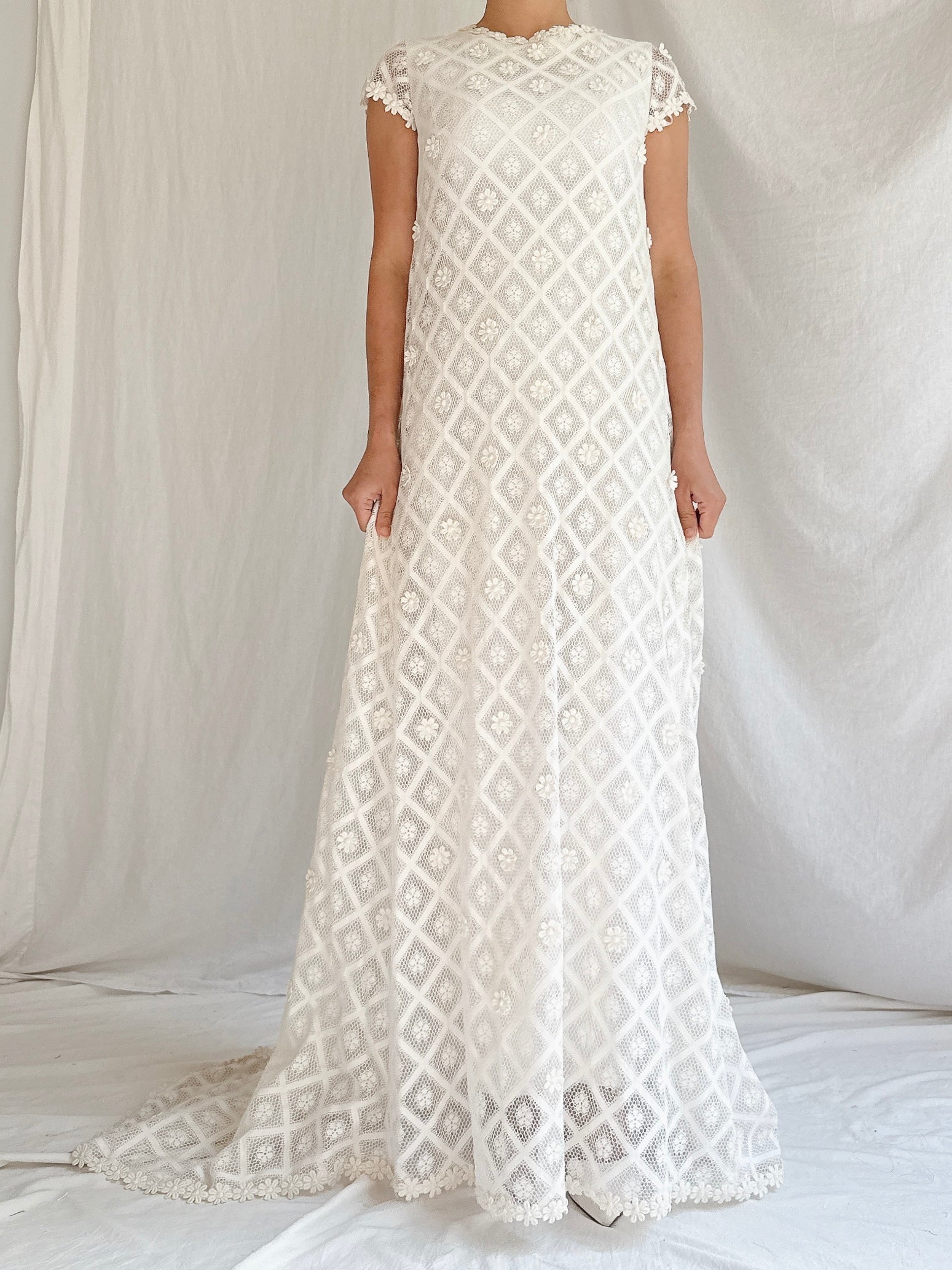 1960s Daisy Lace Gown - XXS