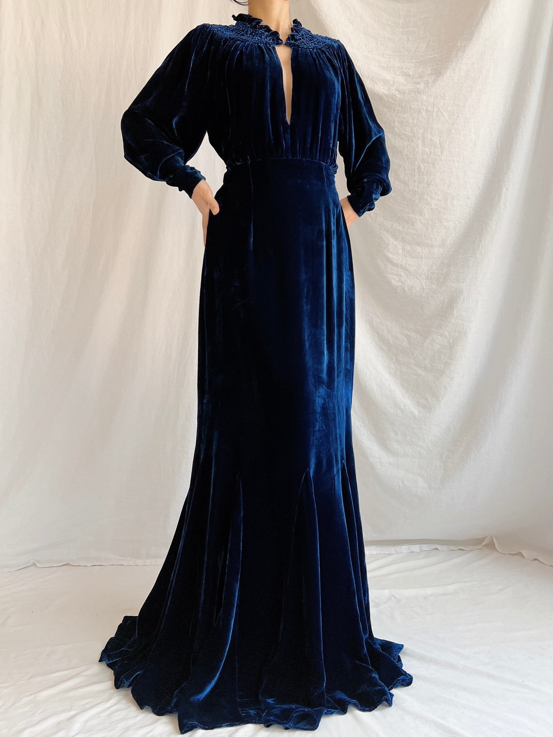 1930s Sapphire Silk Velvet Gown - M