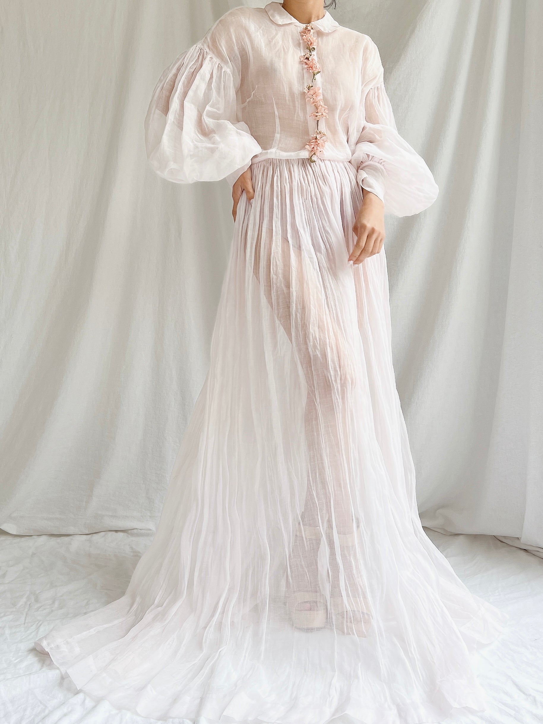 1940s Sheer Organdy Puff Sleeves Gown - M