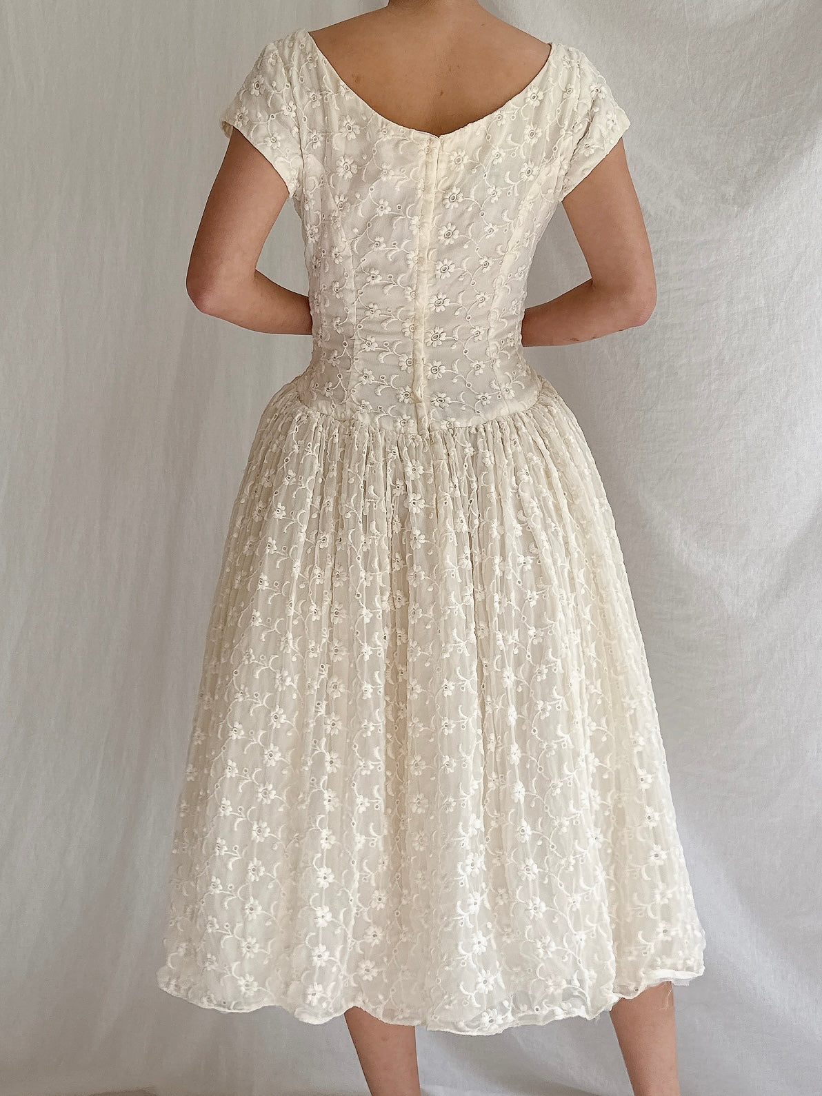 1950s Embroidered Dress - XS