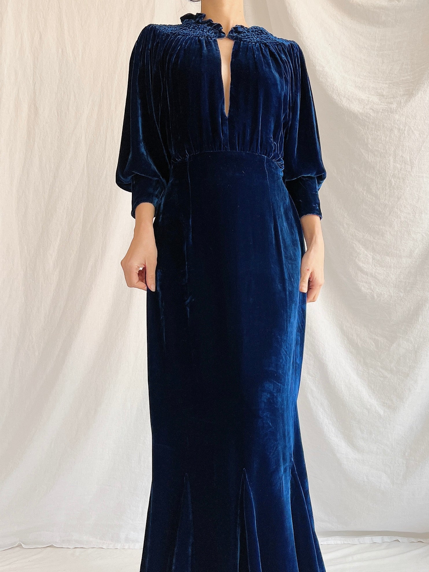1930s Sapphire Silk Velvet Gown - M