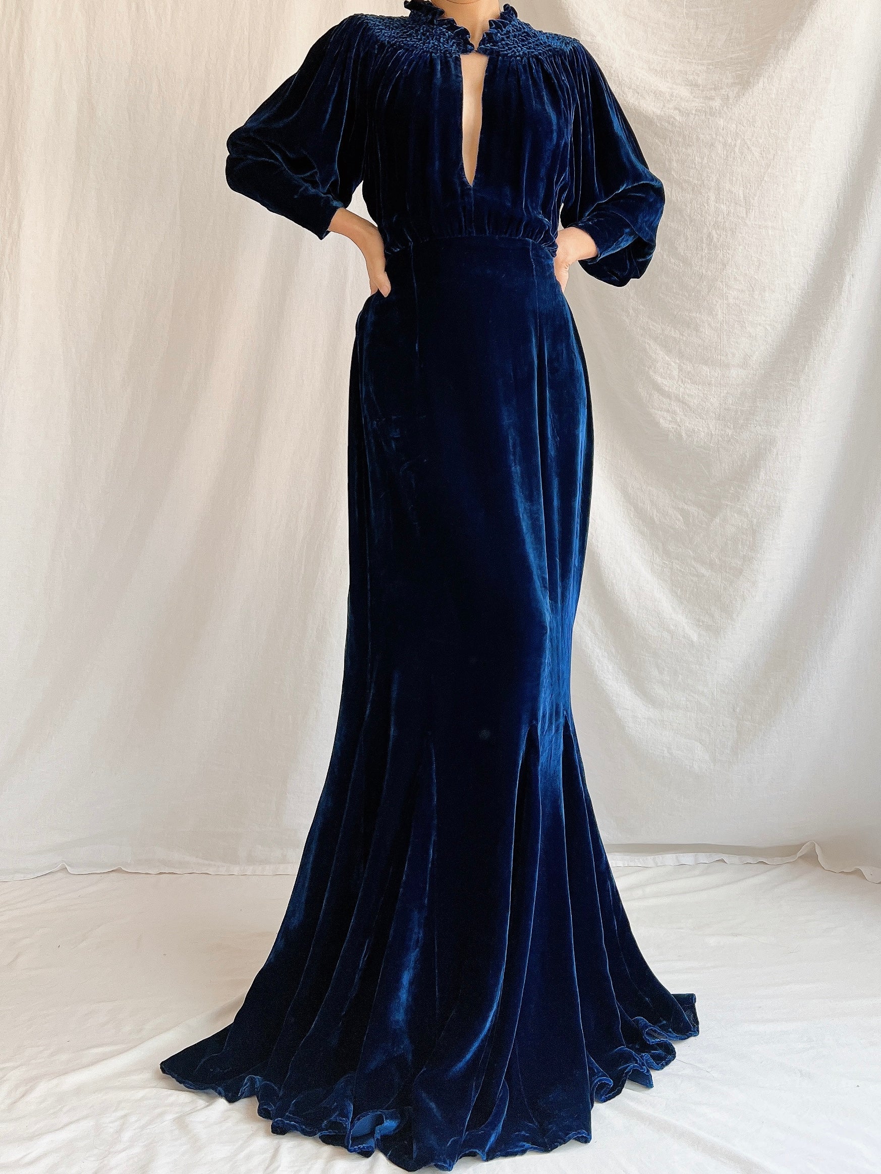 1930s Sapphire Silk Velvet Gown - M