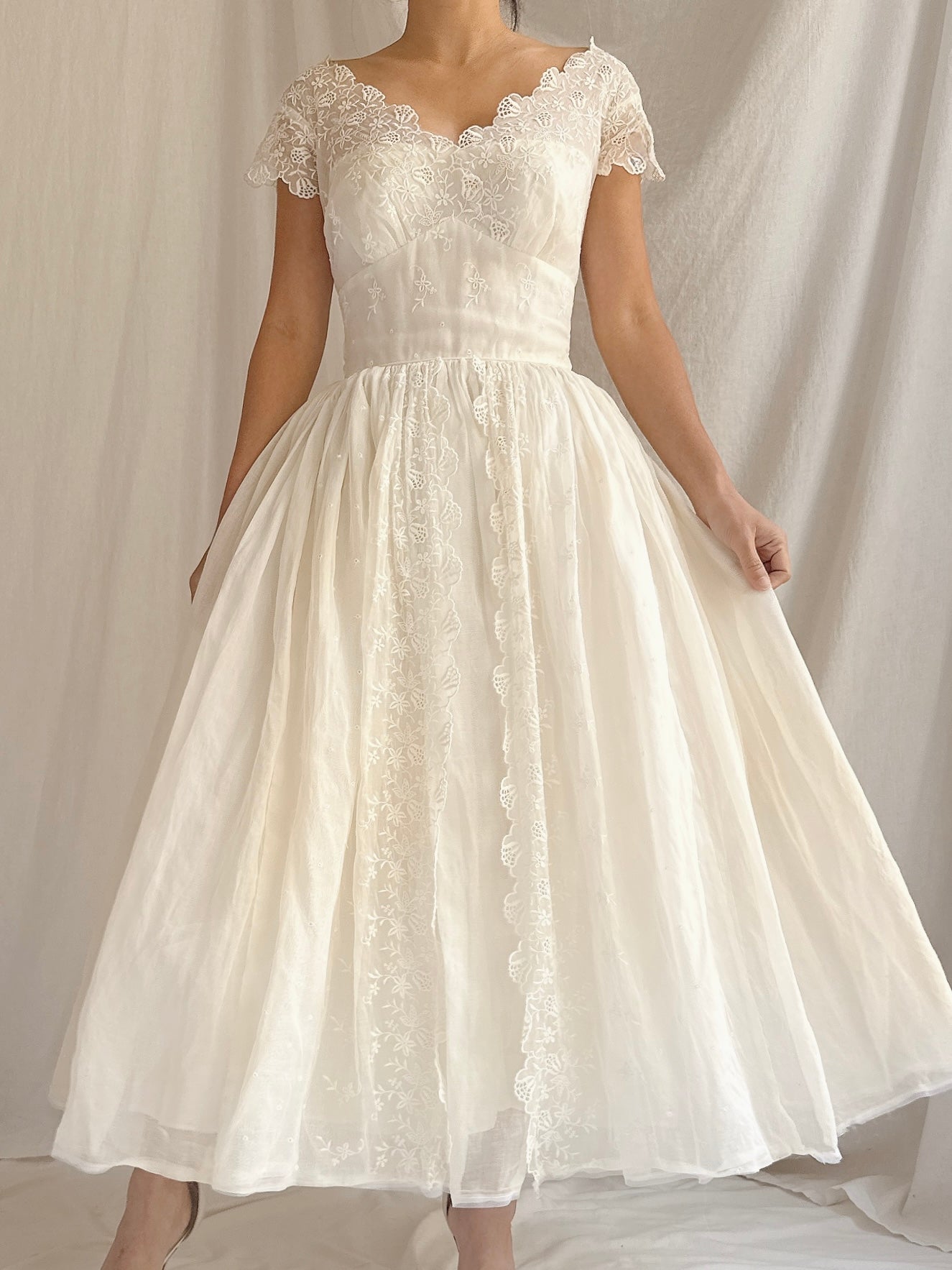 1950s Tea-Length Embroidered Dress - XS