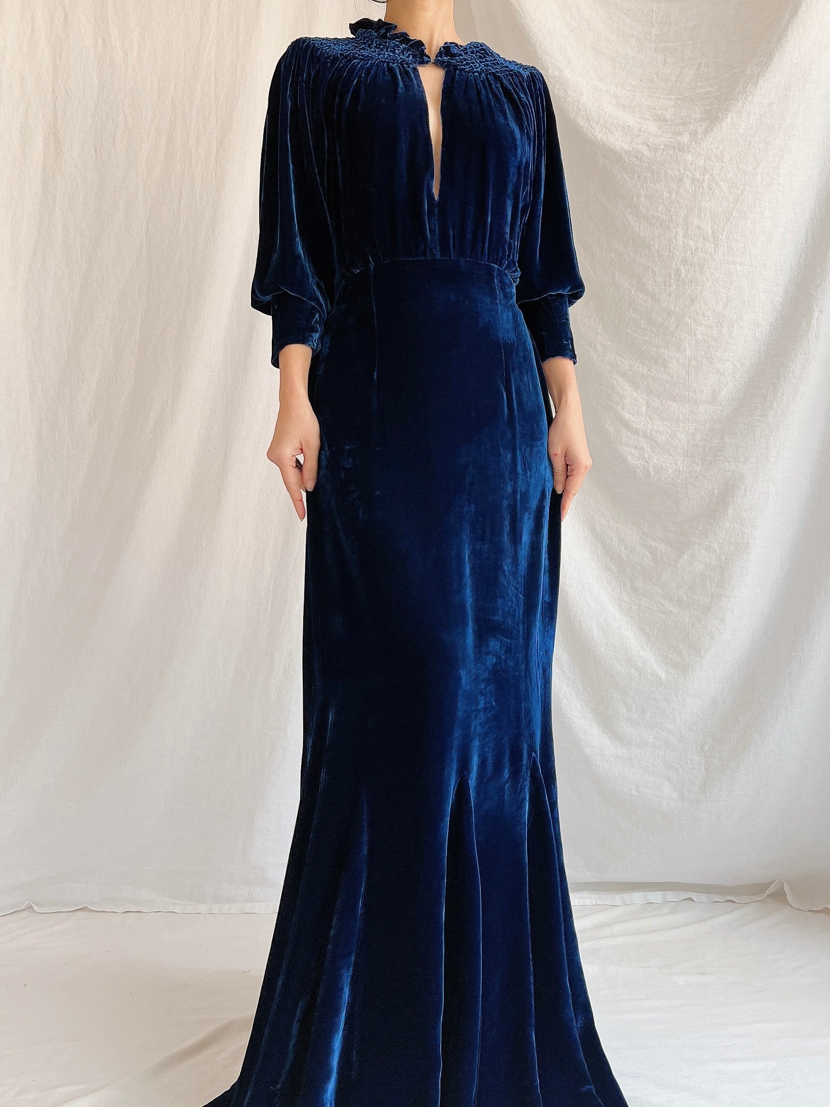 1930s Sapphire Silk Velvet Gown - M
