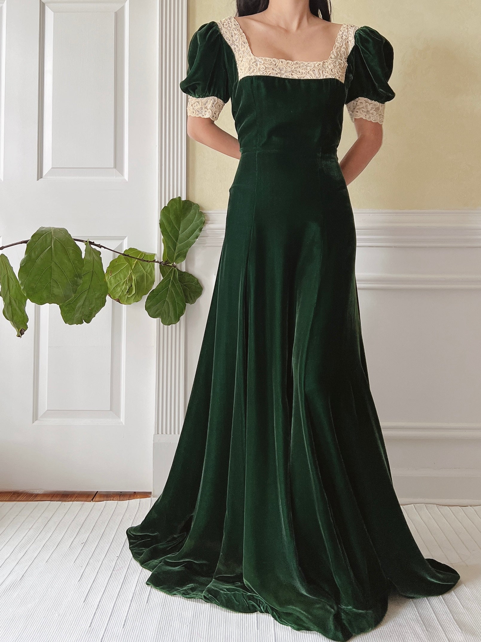 1930s Emerald Silk Velvet Gown - S