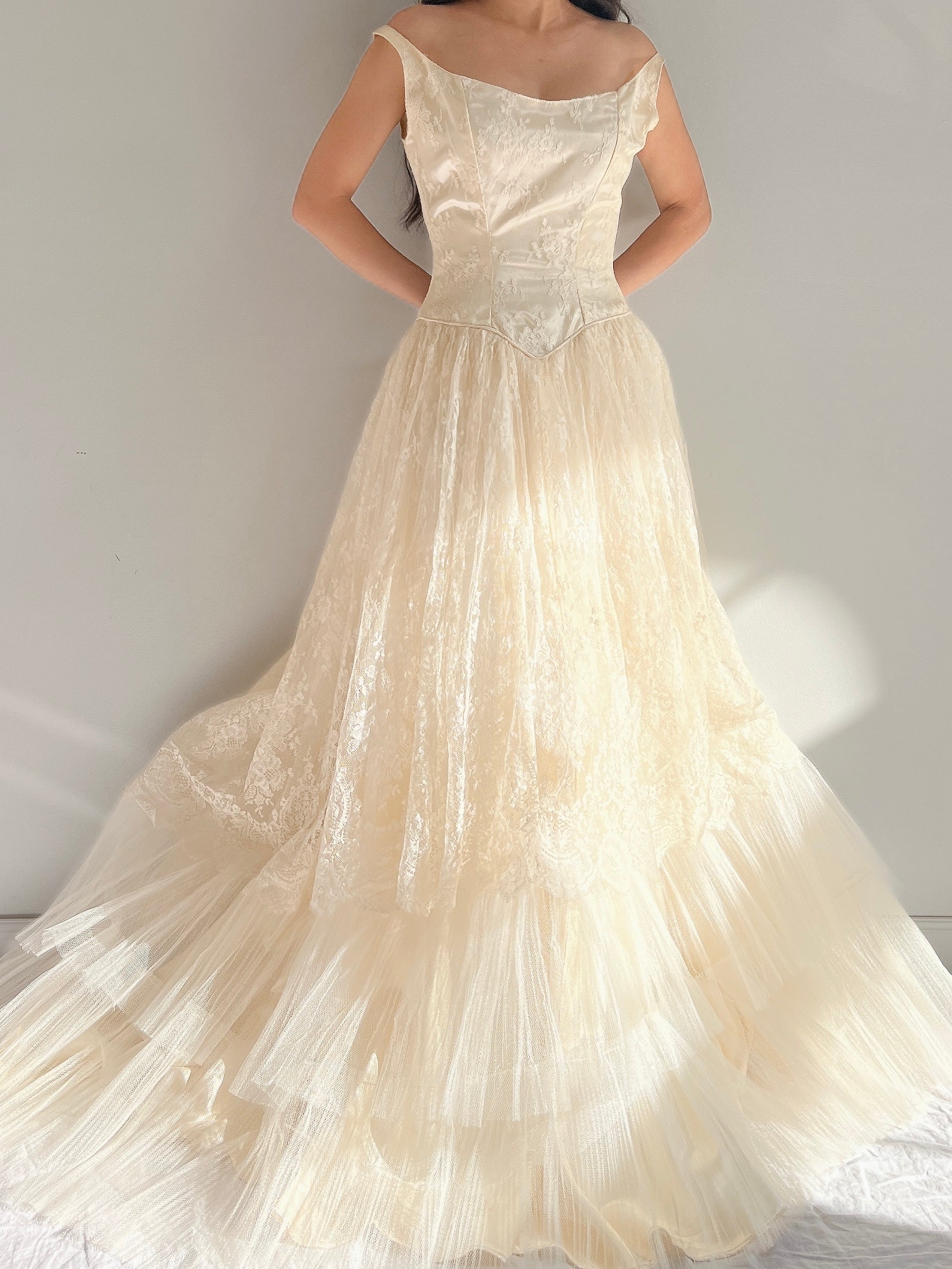 1950s Lace and Tulle Gown - XS/S