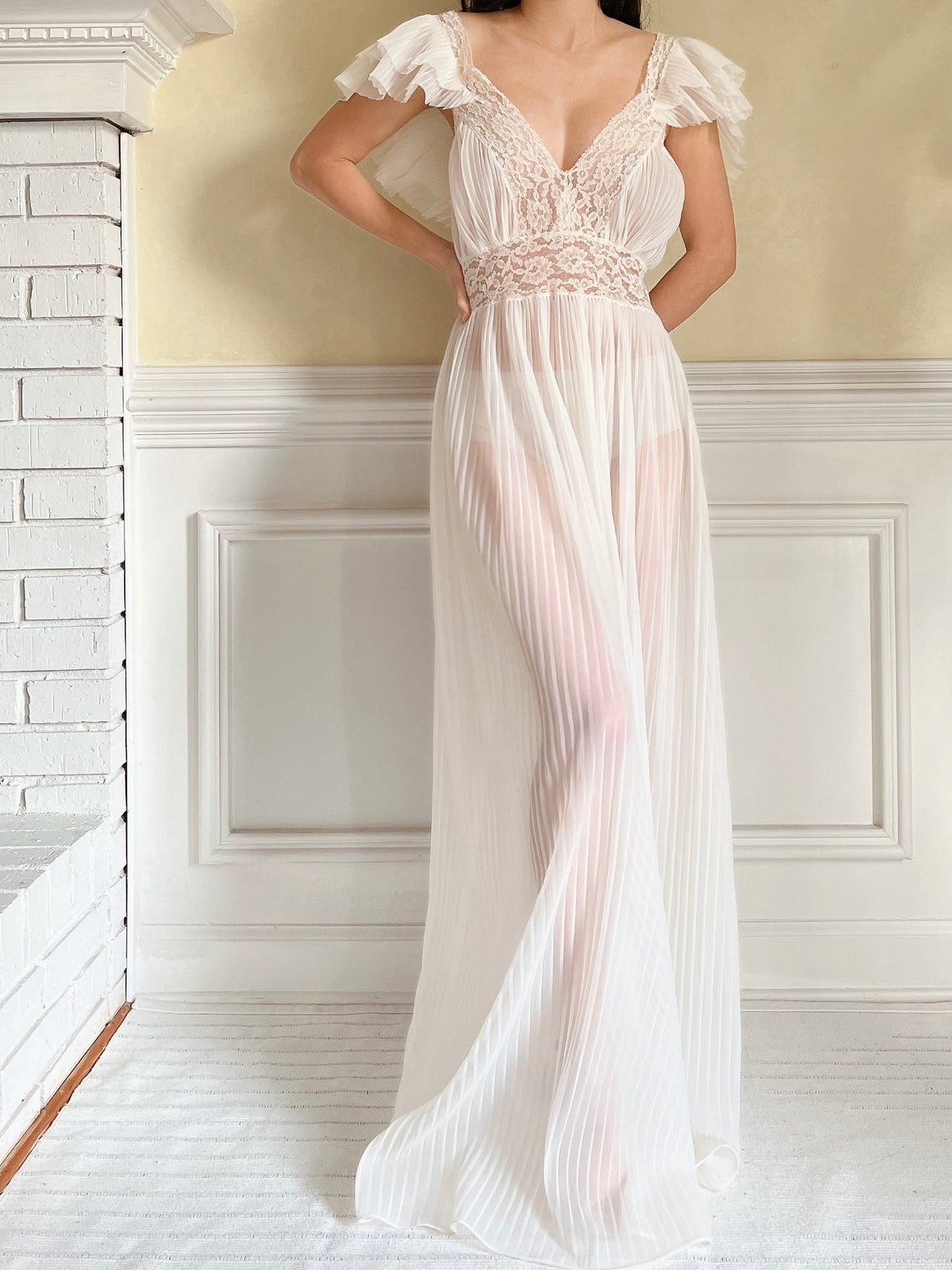 1950s Pleated Nylon Slip Dress - M