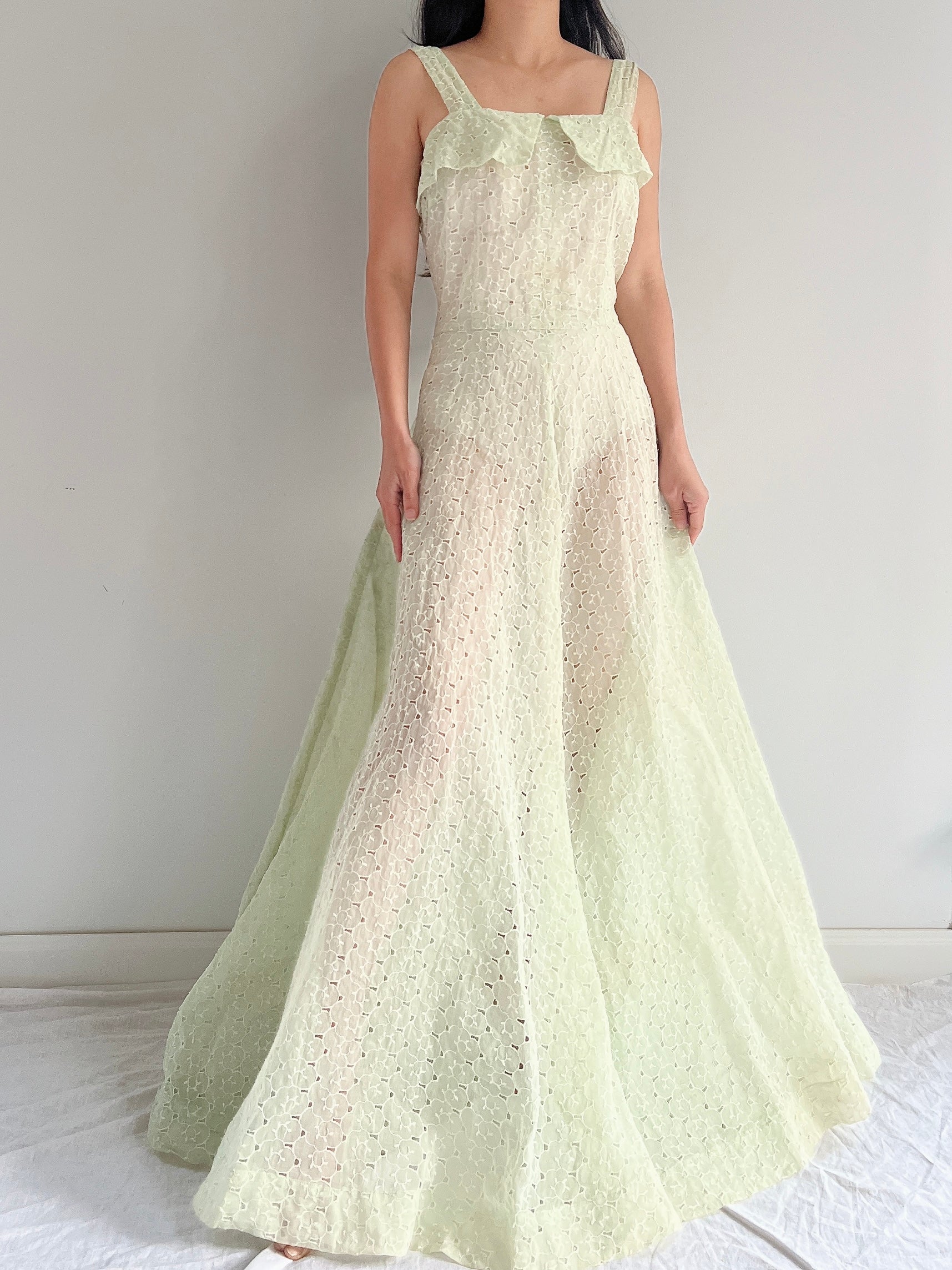 1940s/50s Mint Green Organdy Eyelet Gown - M