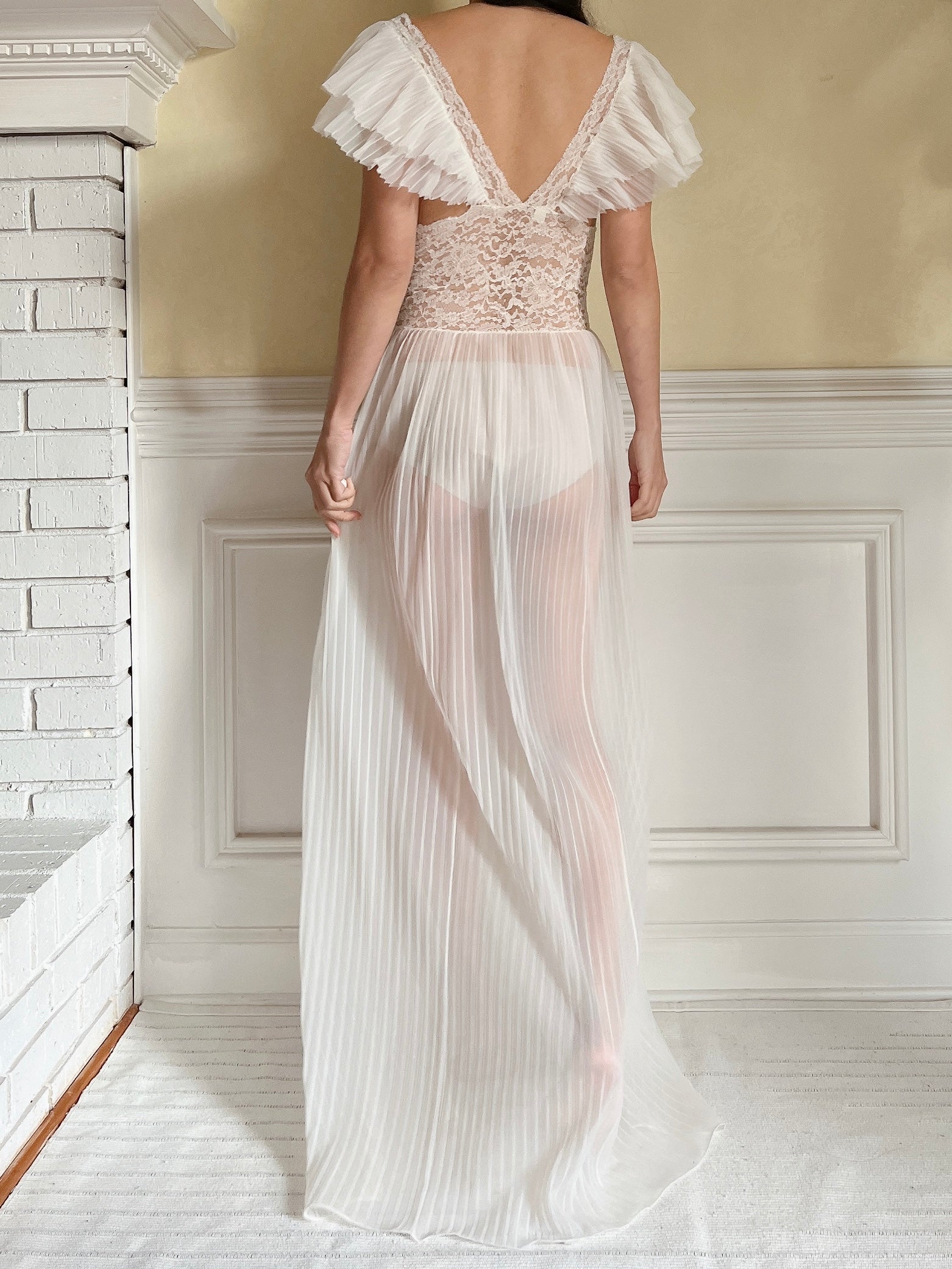 1950s Pleated Nylon Slip Dress - M