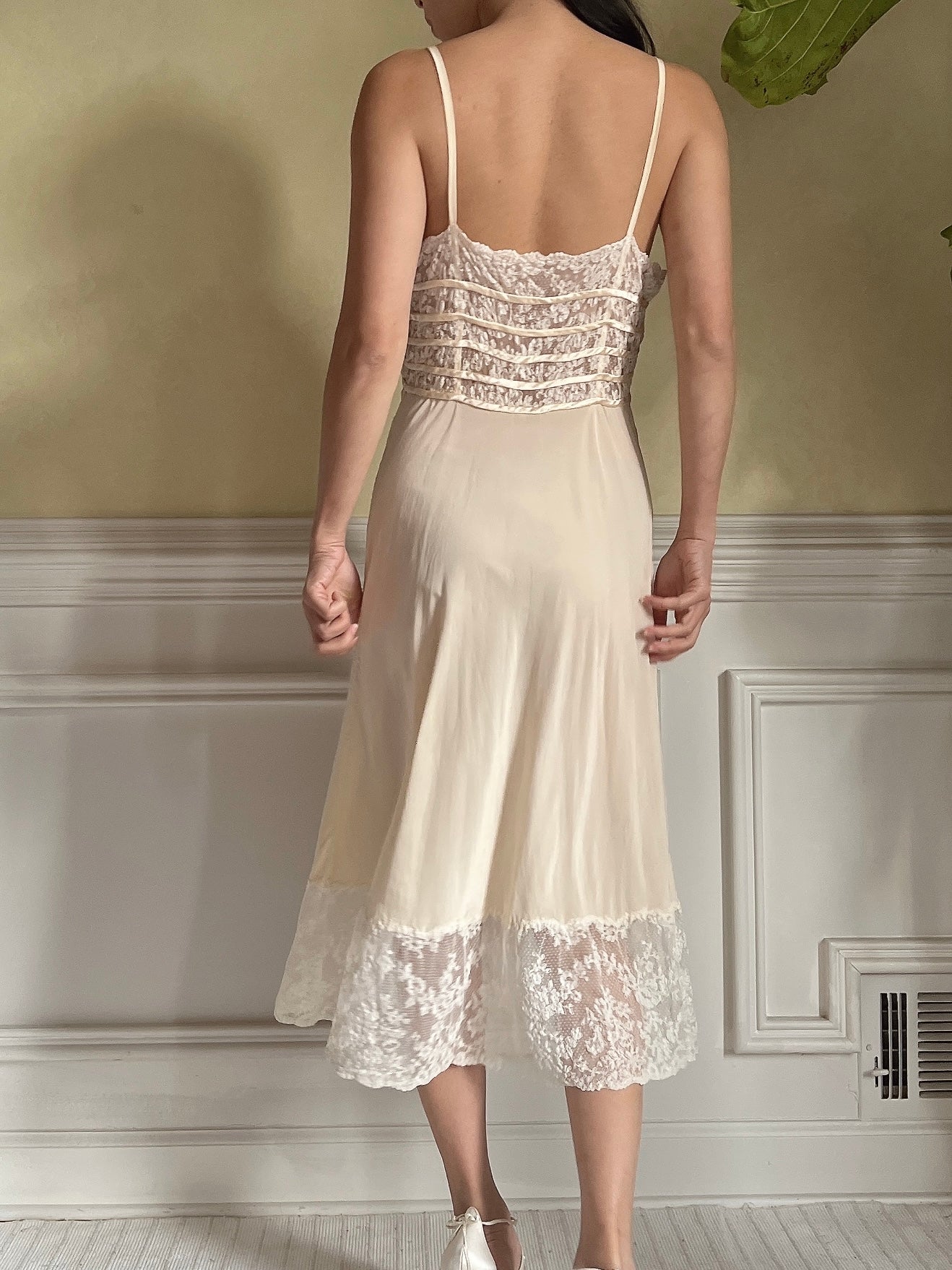 1930s Silk Crepe Alecon Lace Slip Dress - XS