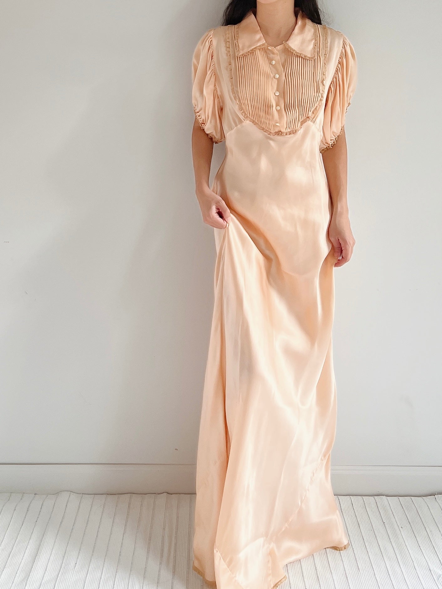 1930s Peach Silk Charmeuse Gown - M