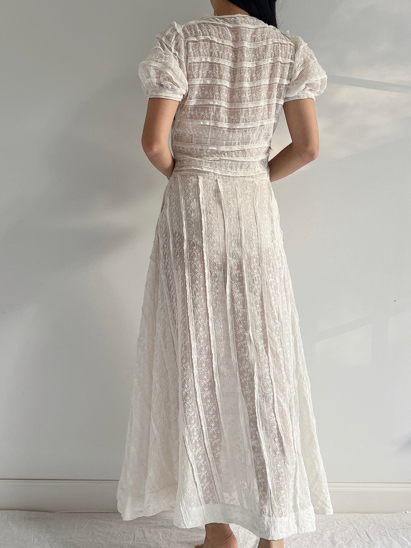 1940s Organdy Embroidered Dress - S