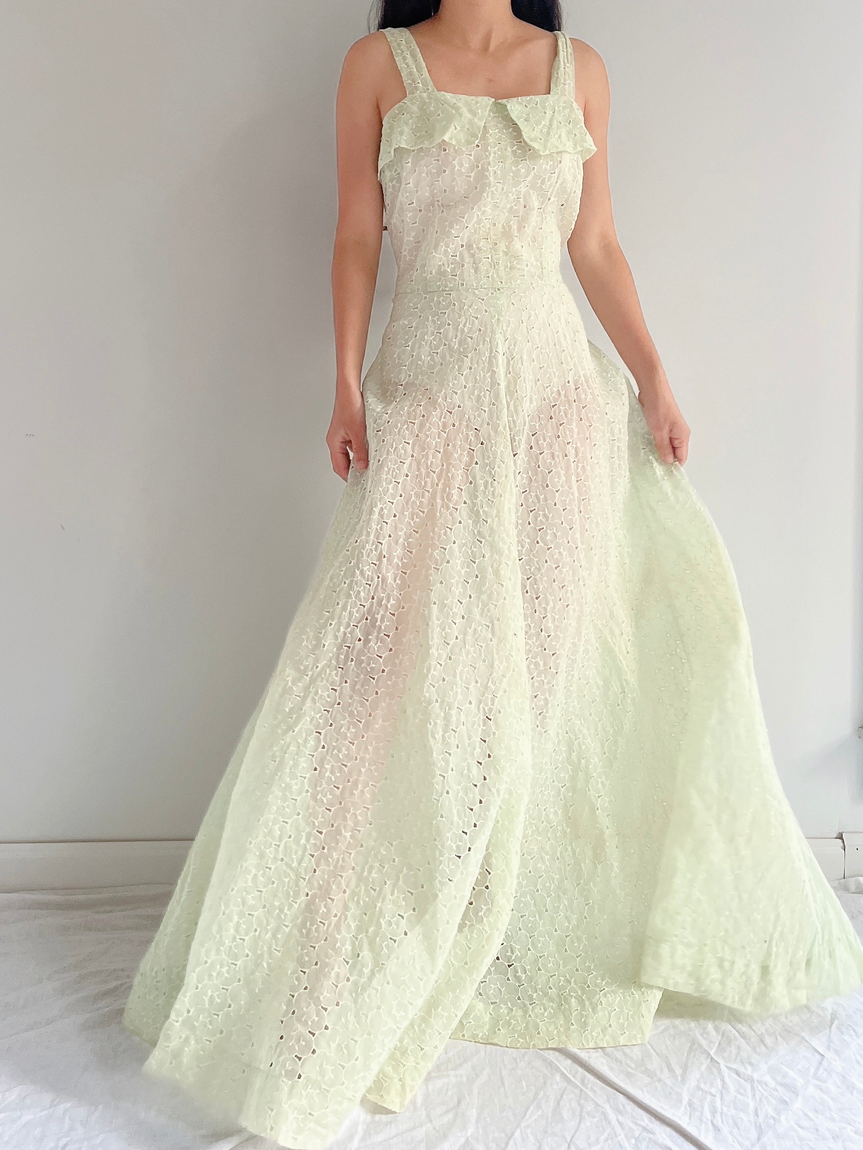1940s/50s Mint Green Organdy Eyelet Gown - M