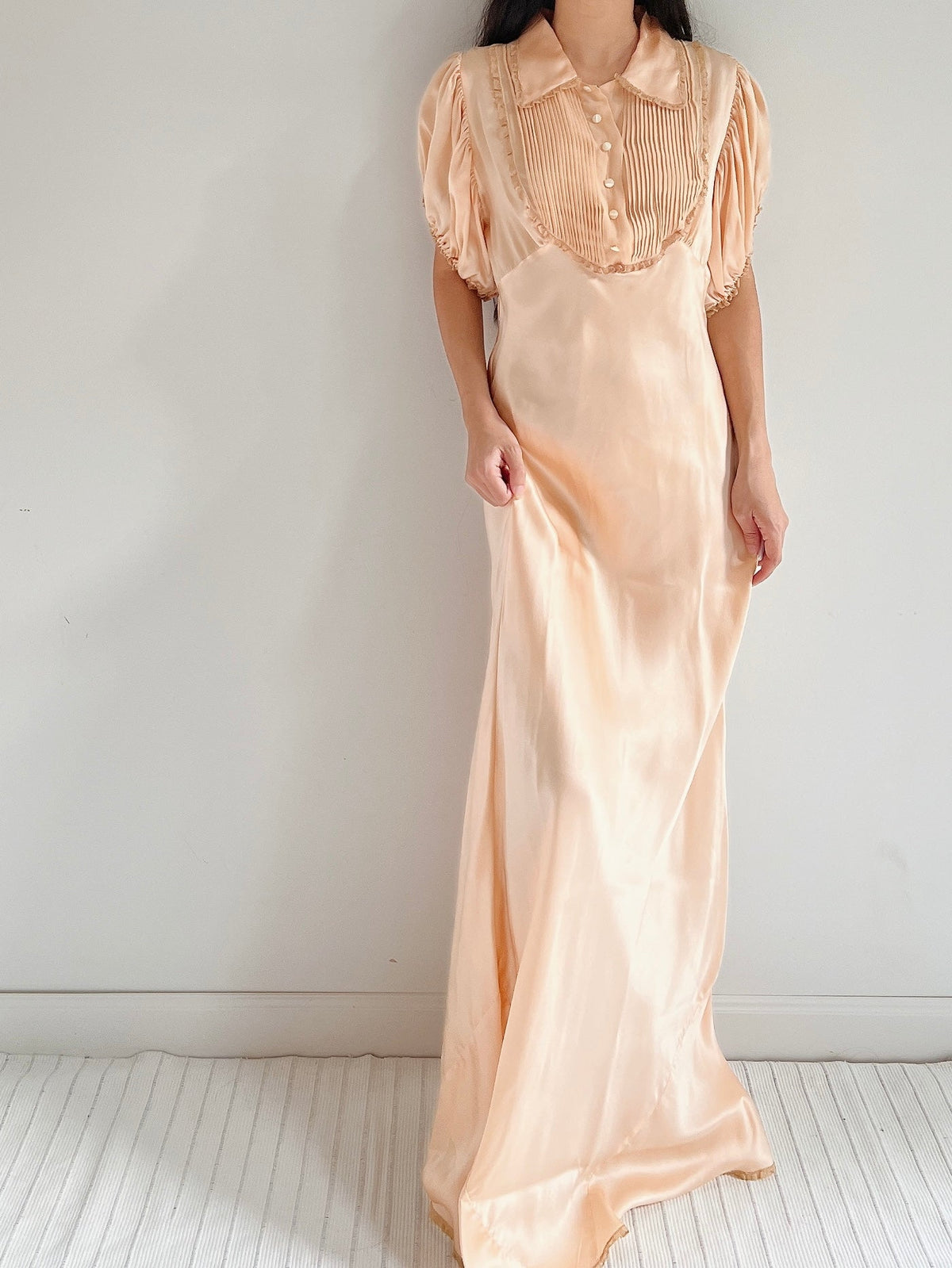 1930s Peach Silk Charmeuse Gown - M