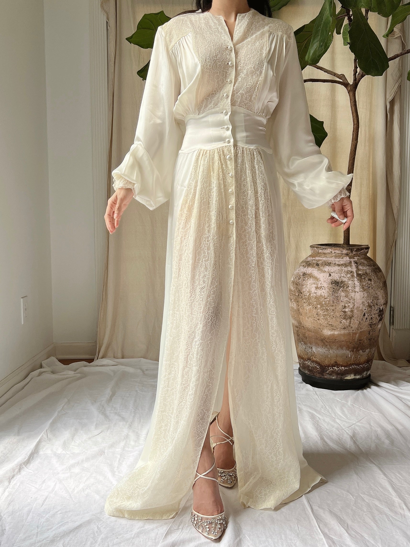 1940s Puff Sleeves Dressing Gown - S/M