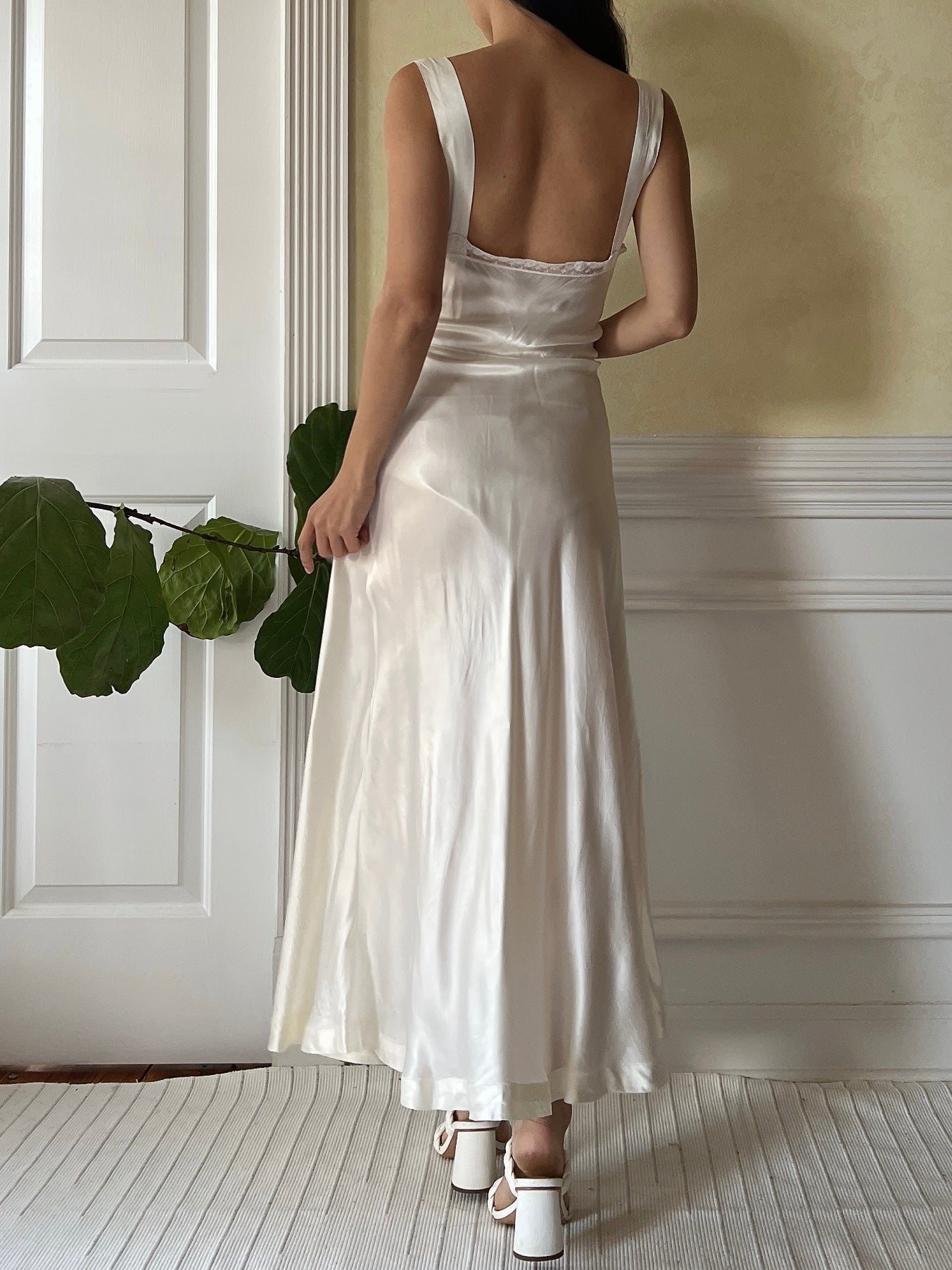 1930s Ivory Satin Slip - S/M