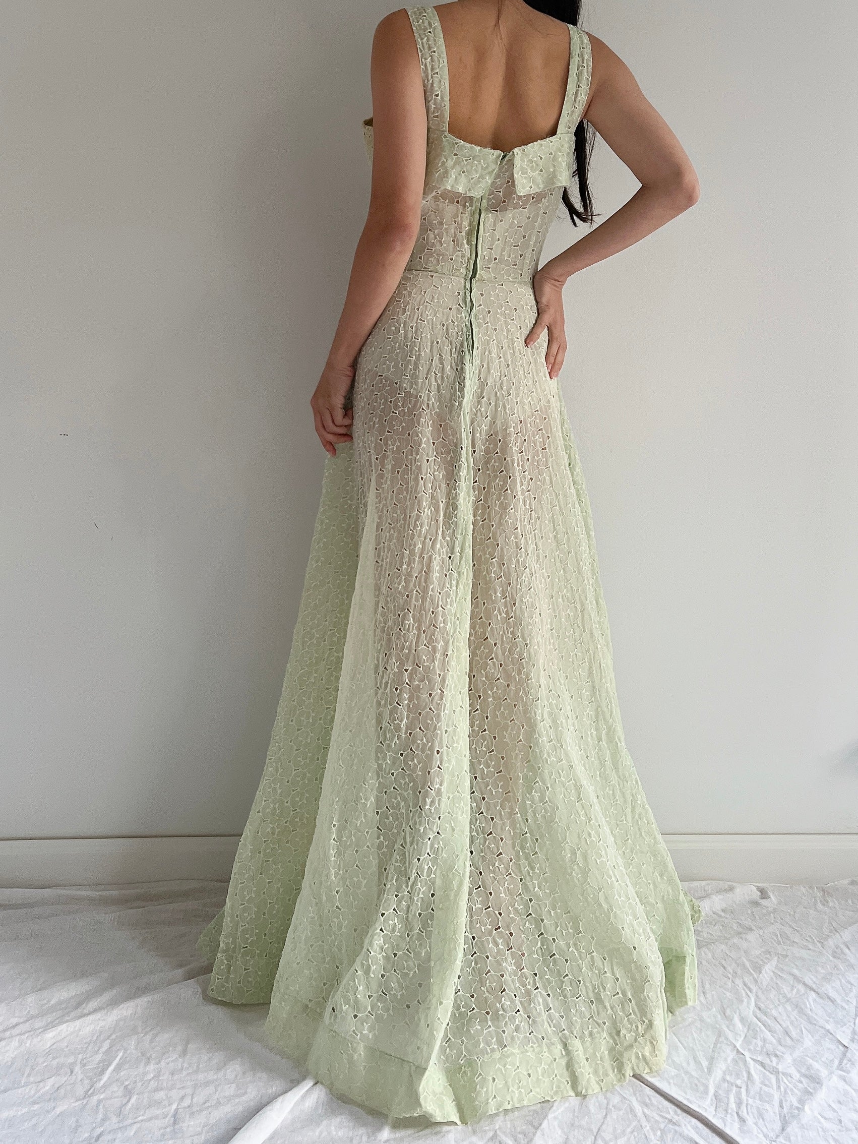 1940s/50s Mint Green Organdy Eyelet Gown - M