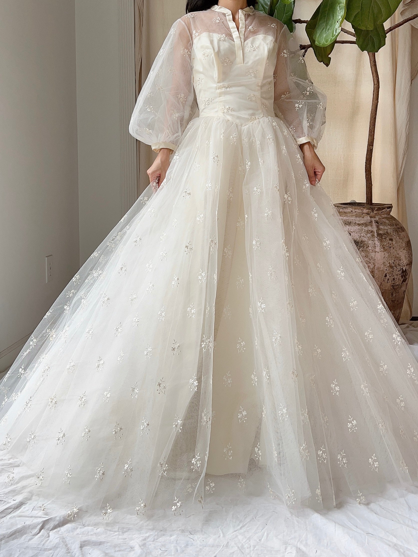 1950s Tulle Puff Sleeve Embroidered Dress - XS
