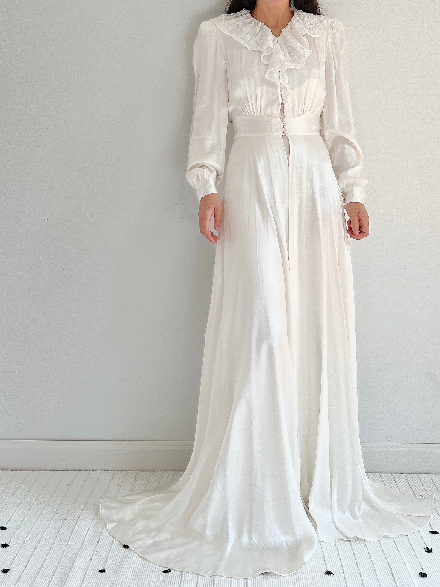1940s Candlelight Satin Dressing Gown - XS