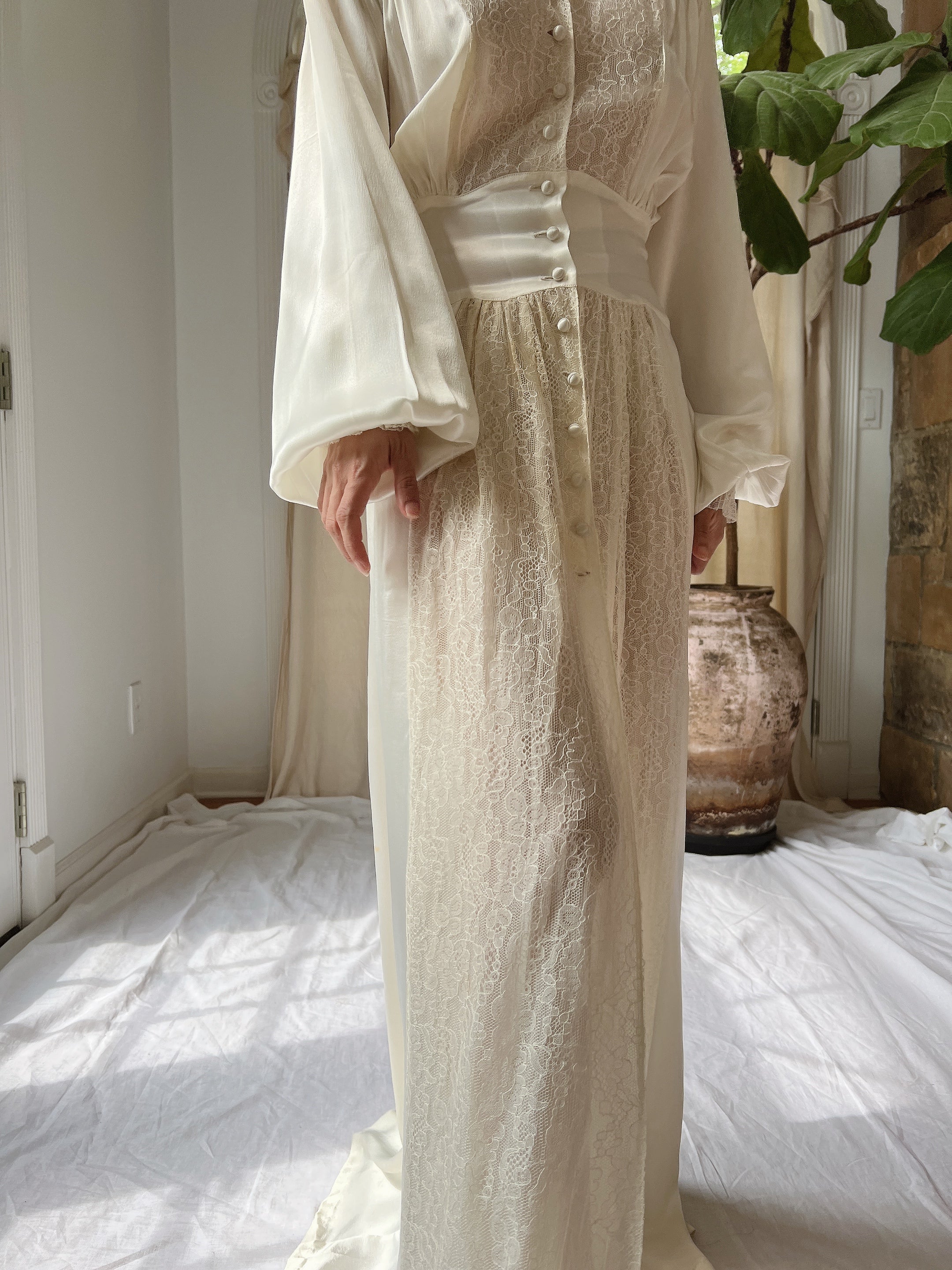 1940s Puff Sleeves Dressing Gown - S/M