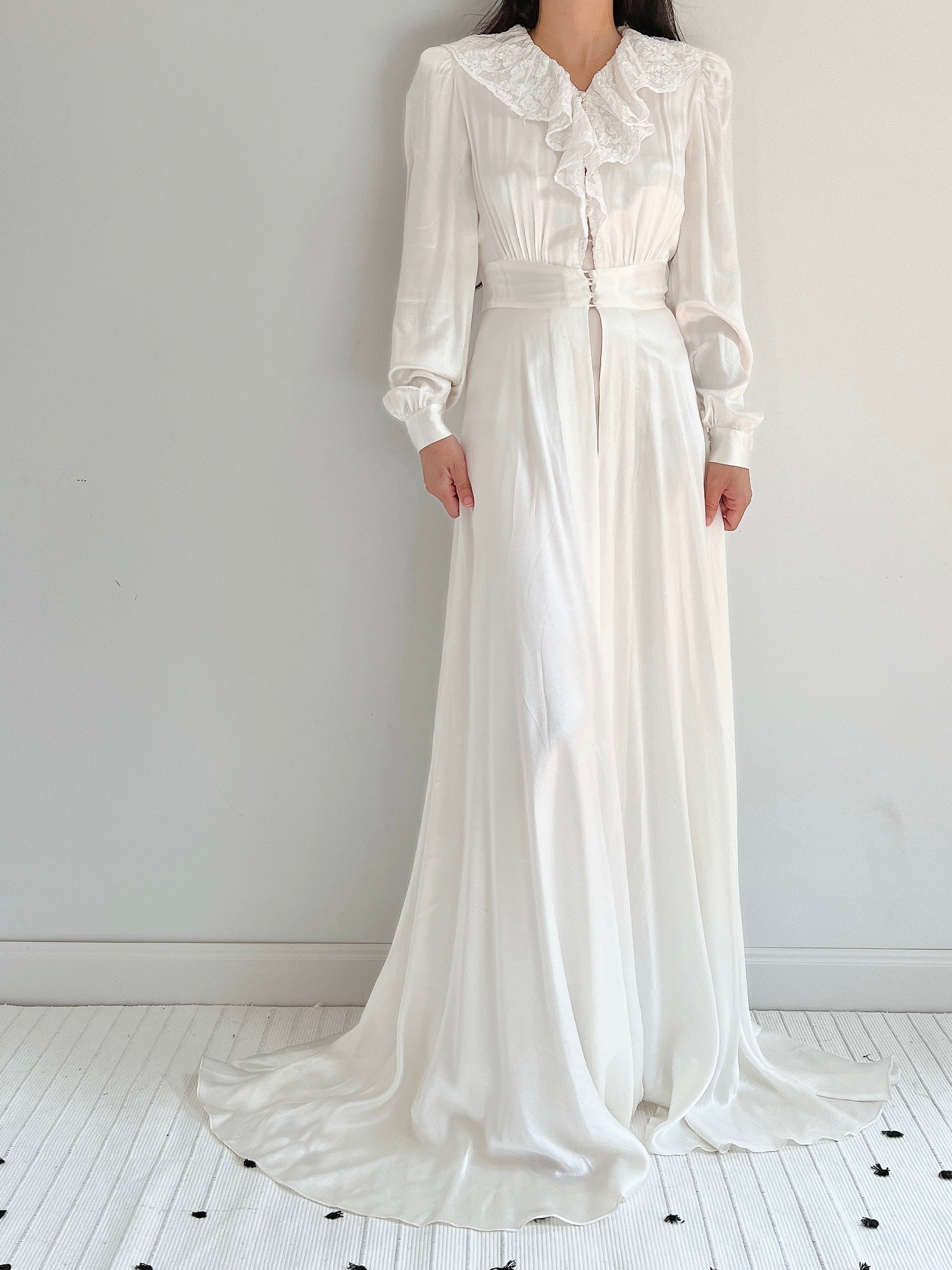 1940s Candlelight Satin Dressing Gown - XS