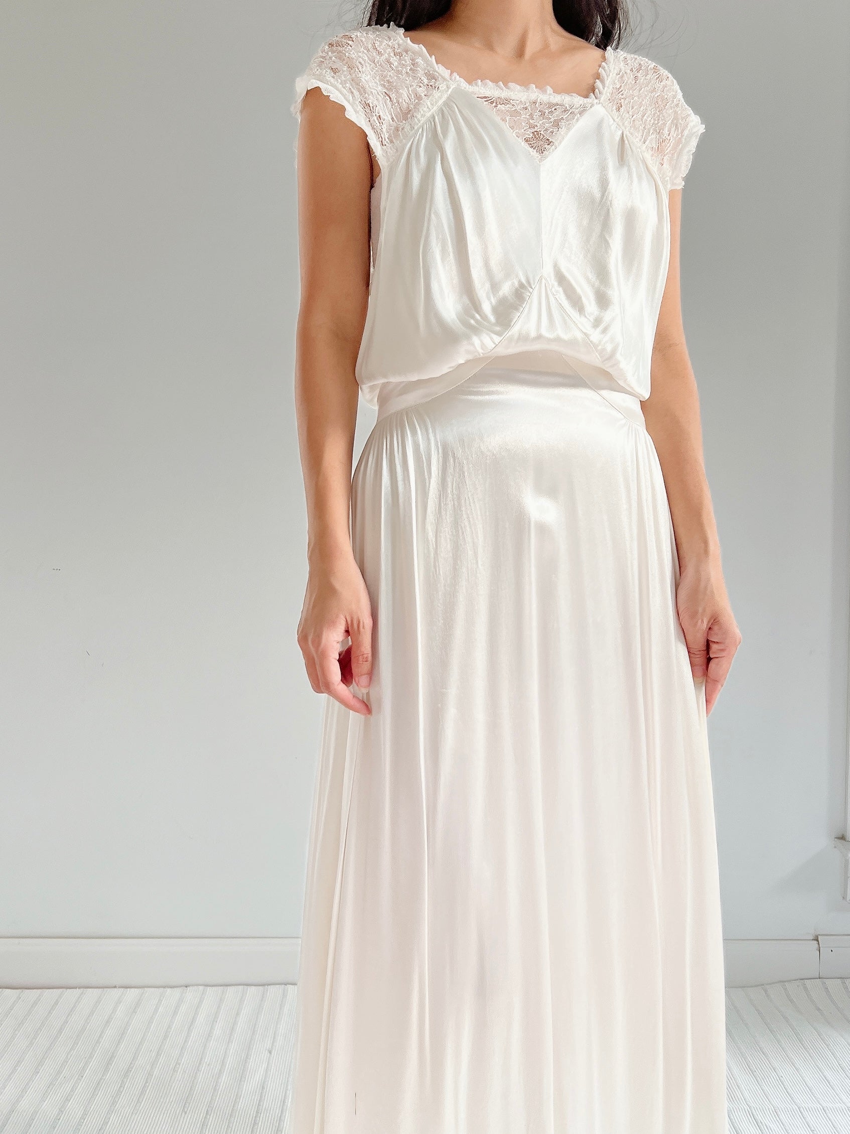 1930s Satin and Lace Dress - M