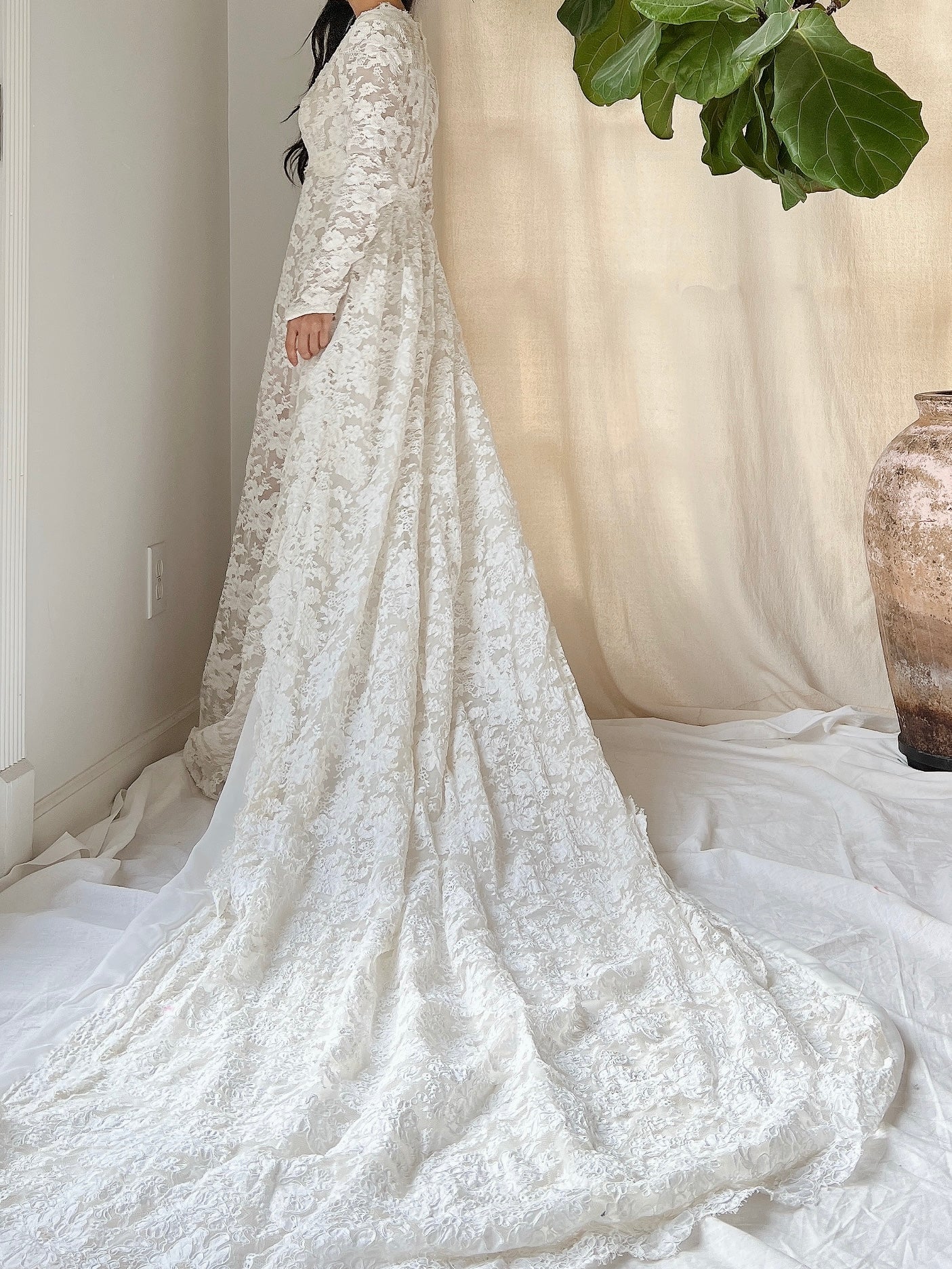 1960s Alencon Lace Gown with Train - XS/S
