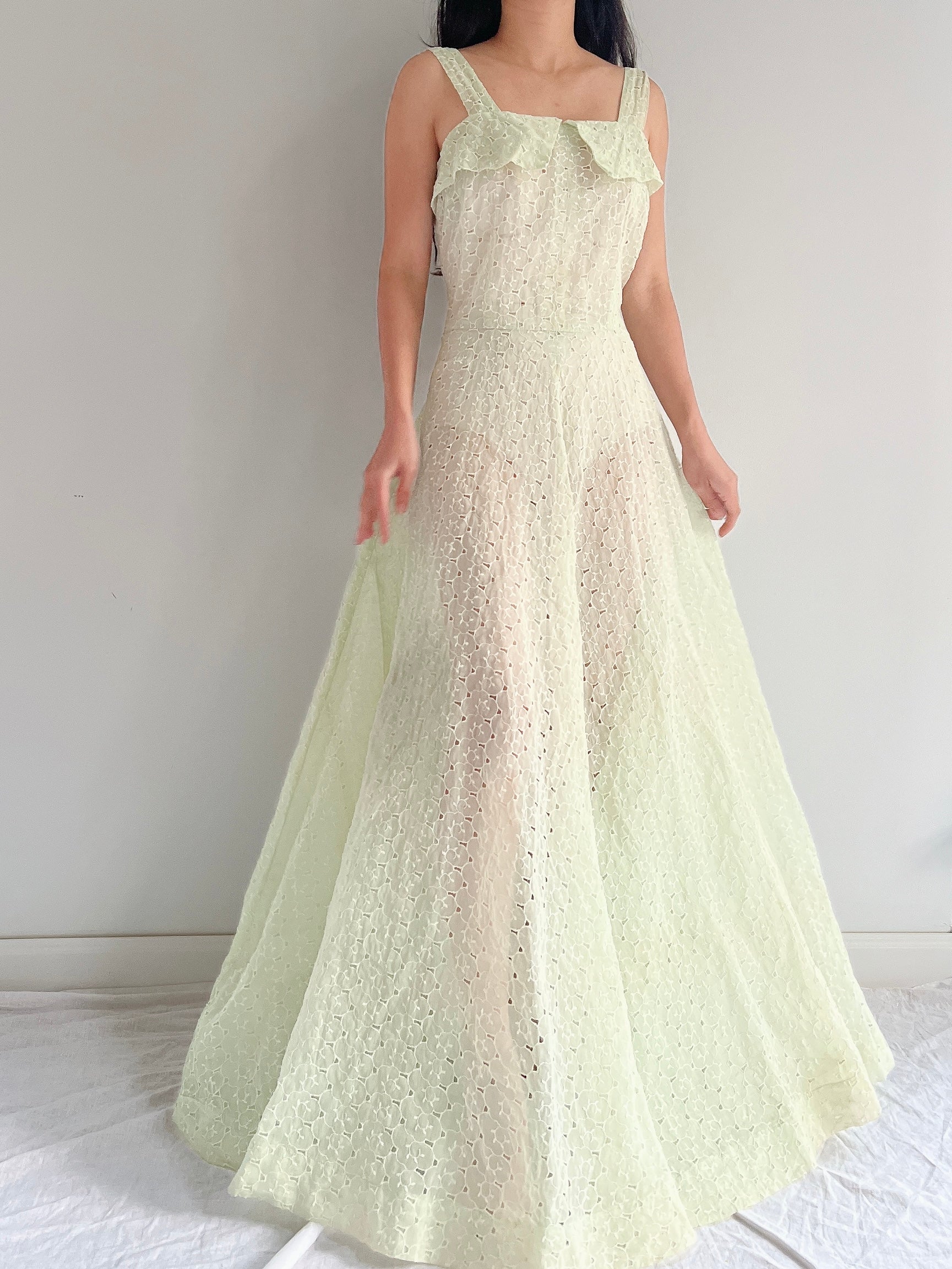1940s/50s Mint Green Organdy Eyelet Gown - M