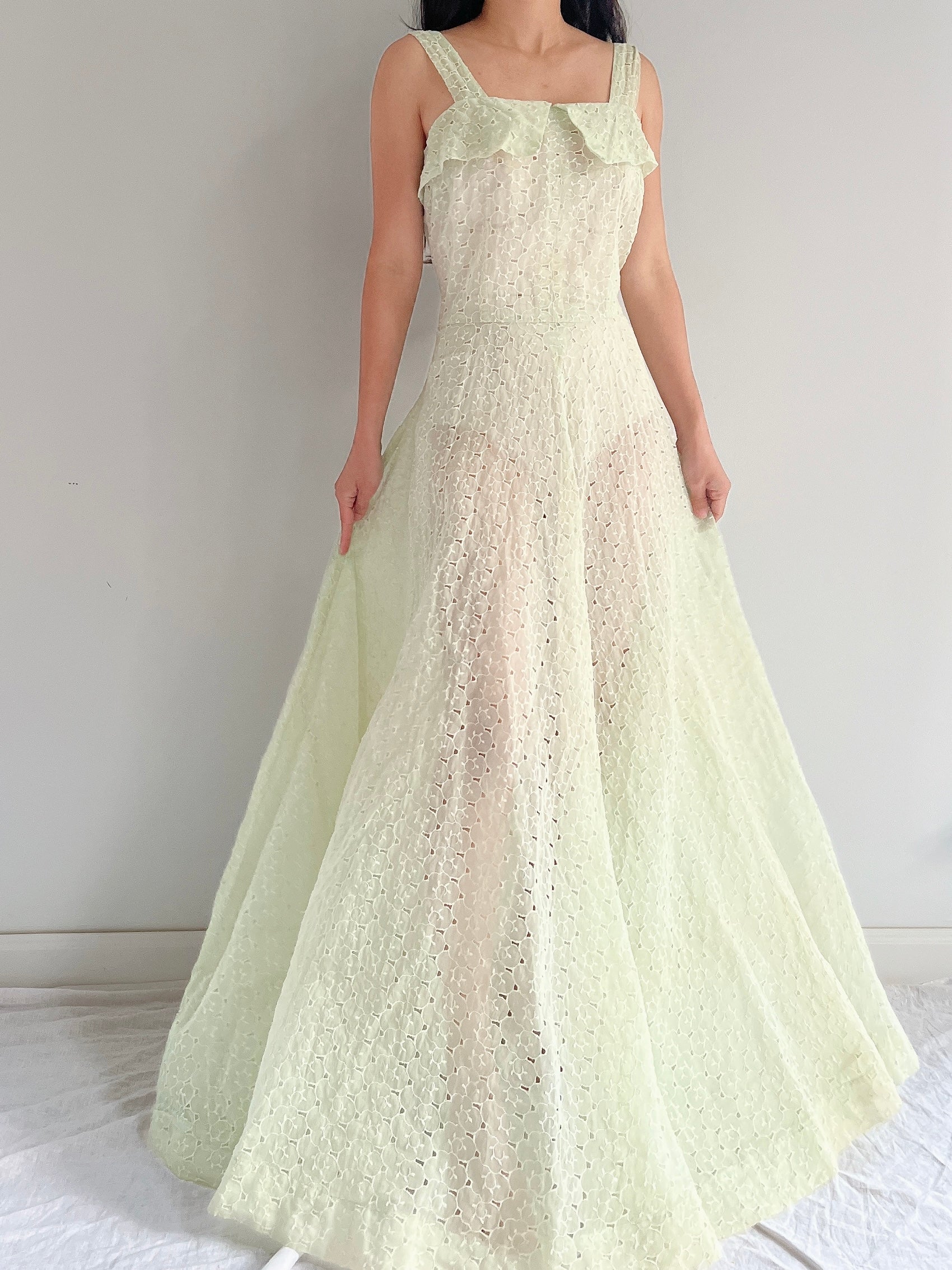 1940s/50s Mint Green Organdy Eyelet Gown - M