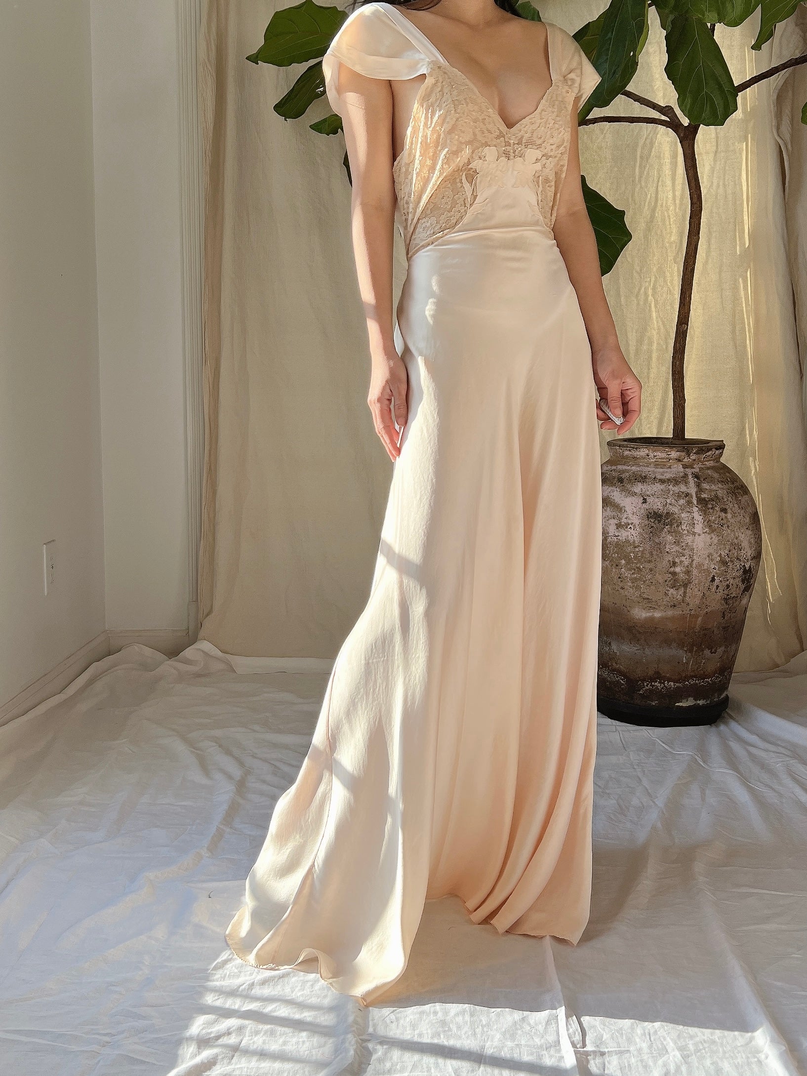 1930s Light Peach Silk Gown - S/M