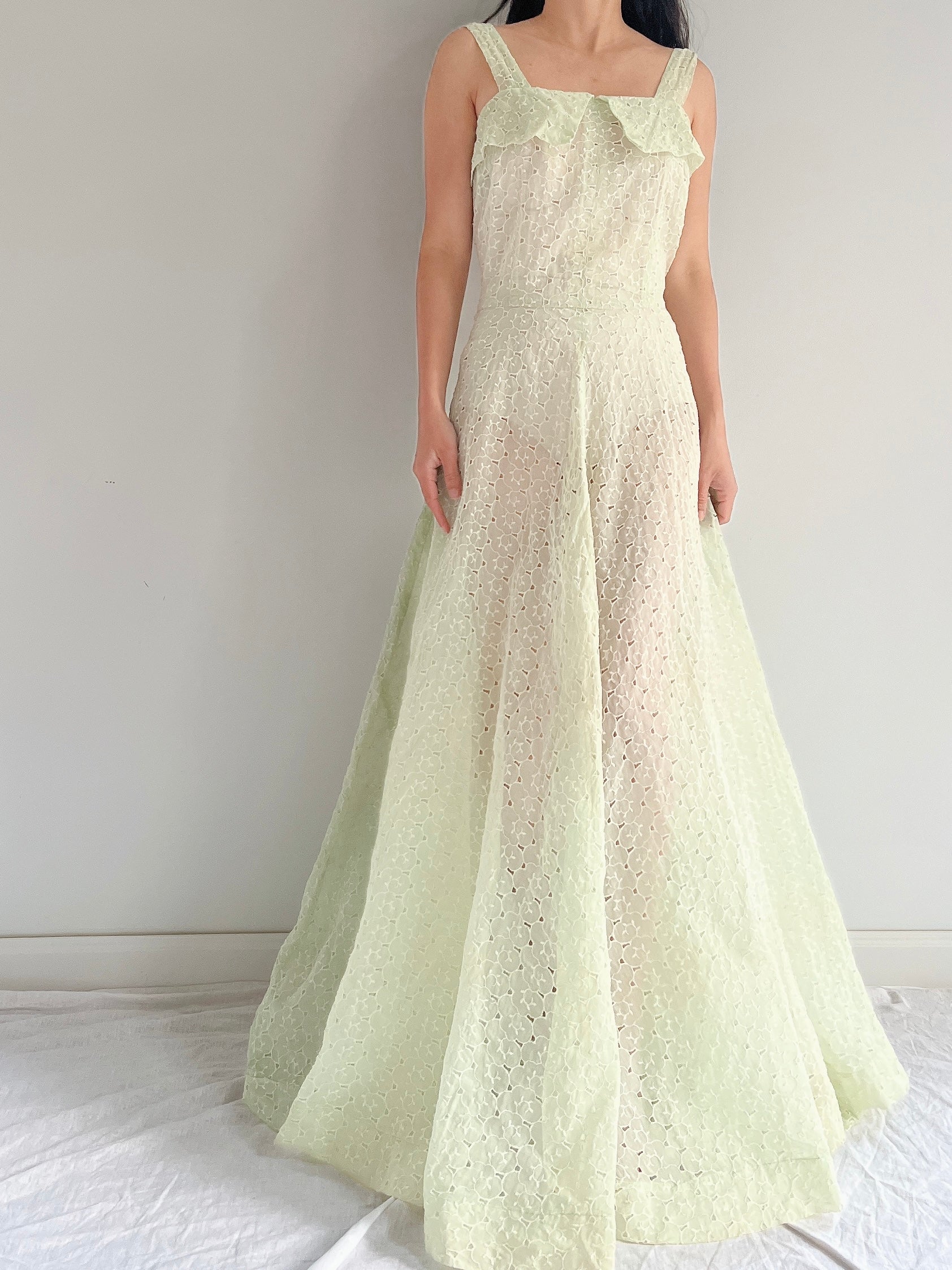 1940s/50s Mint Green Organdy Eyelet Gown - M