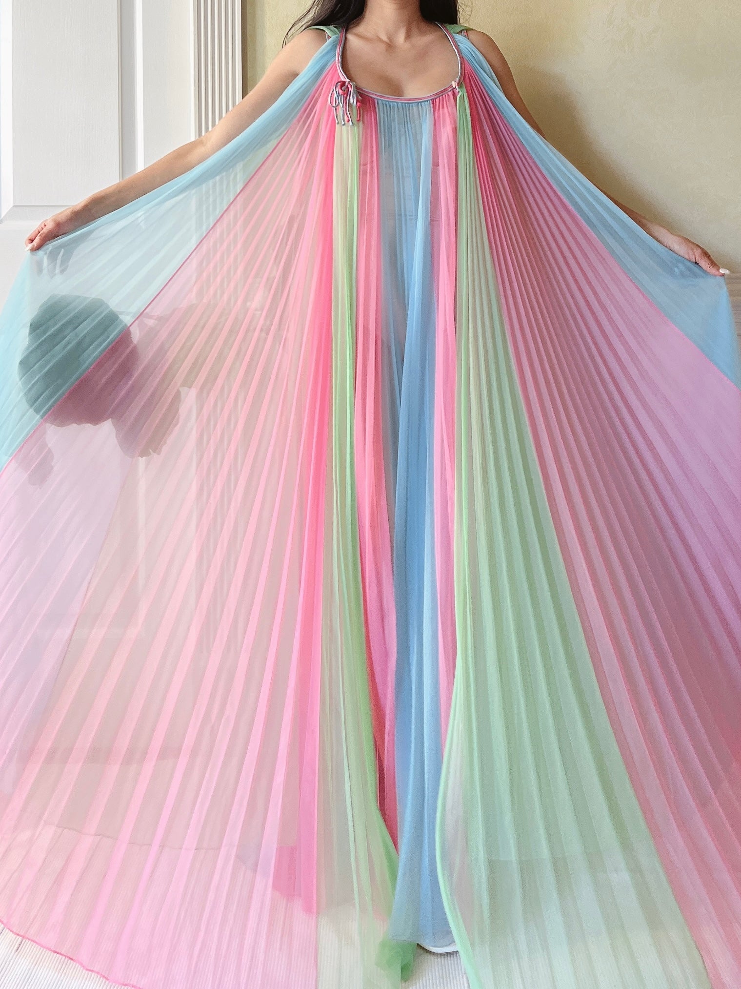 1960s 2-Piece Pleated Tricot Set - OSFM