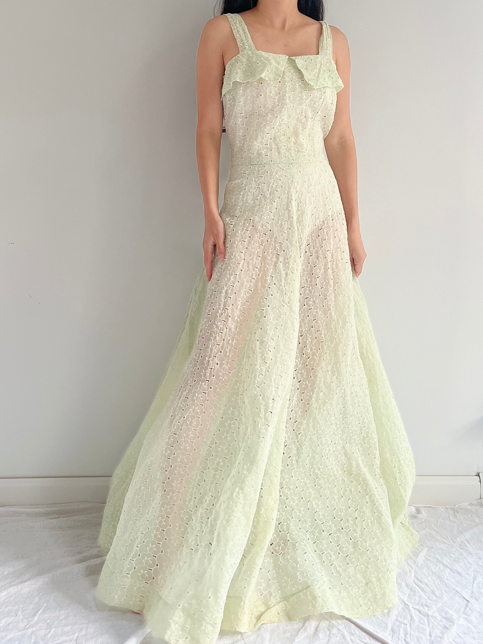 1940s/50s Mint Green Organdy Eyelet Gown - M